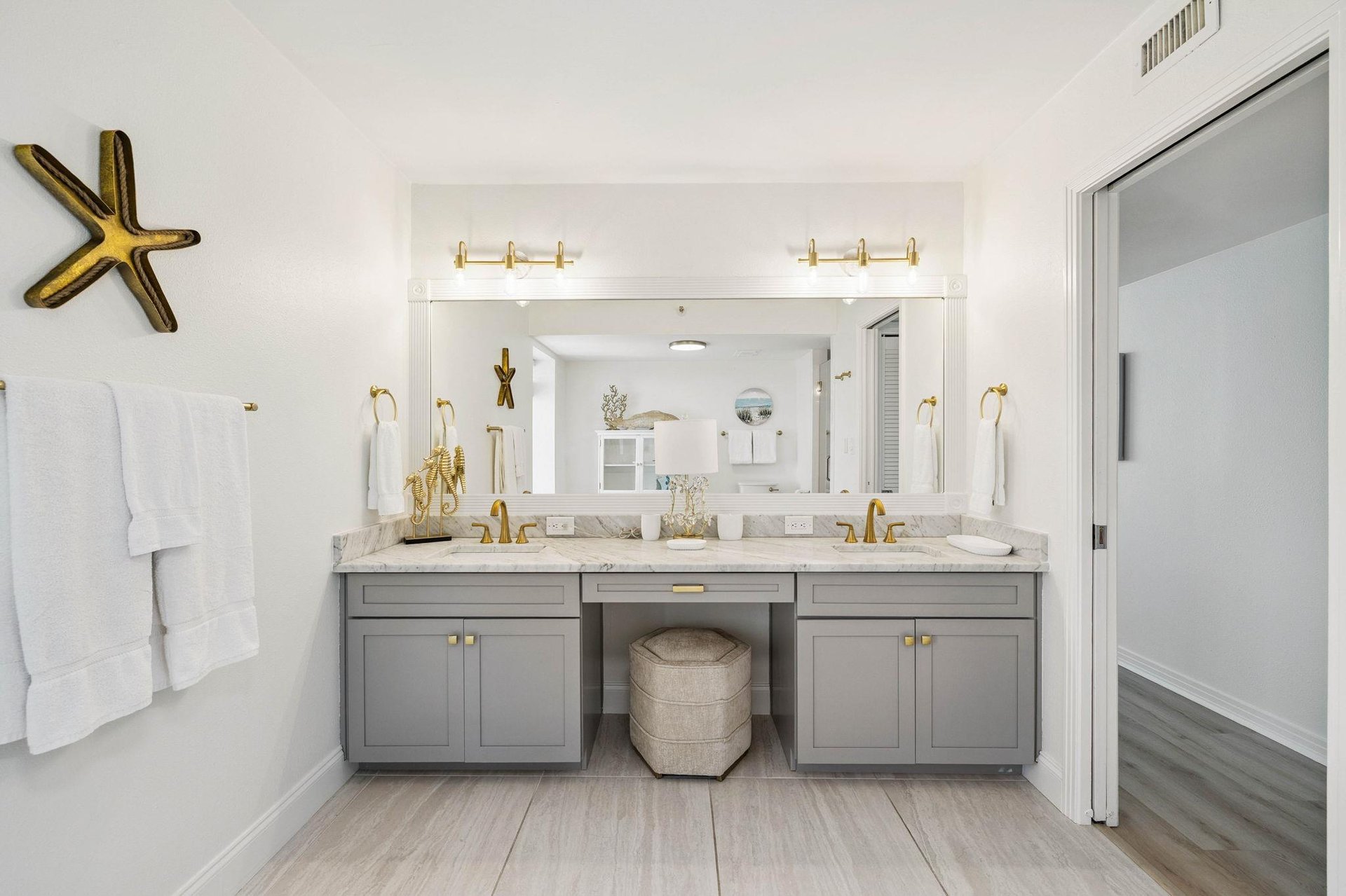 Double Sinks in Bathroom 1