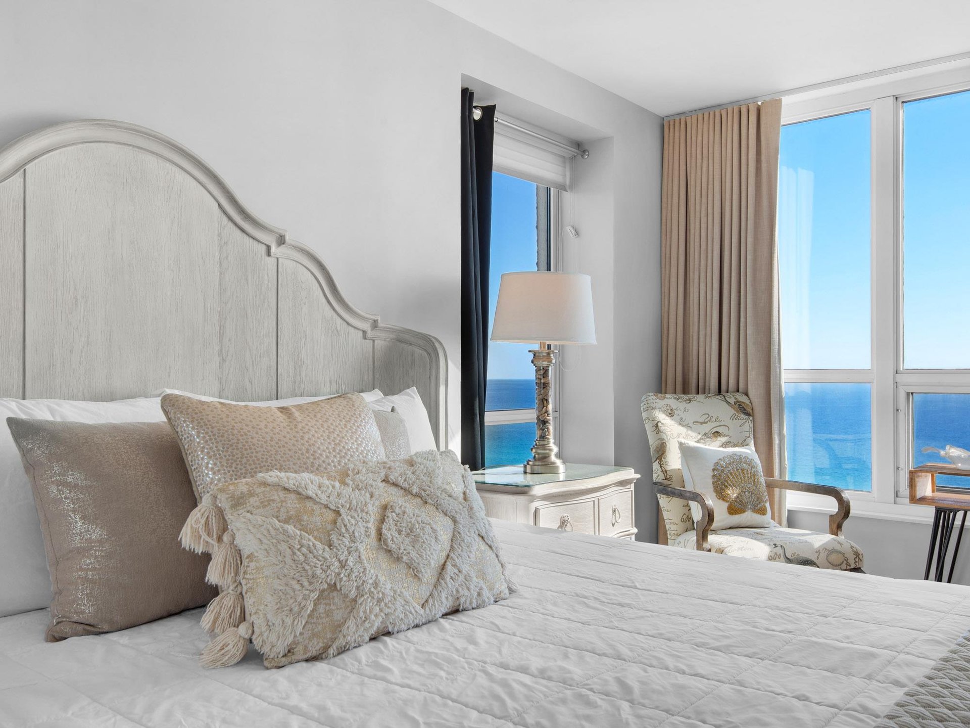 King Bed in Bedroom 1