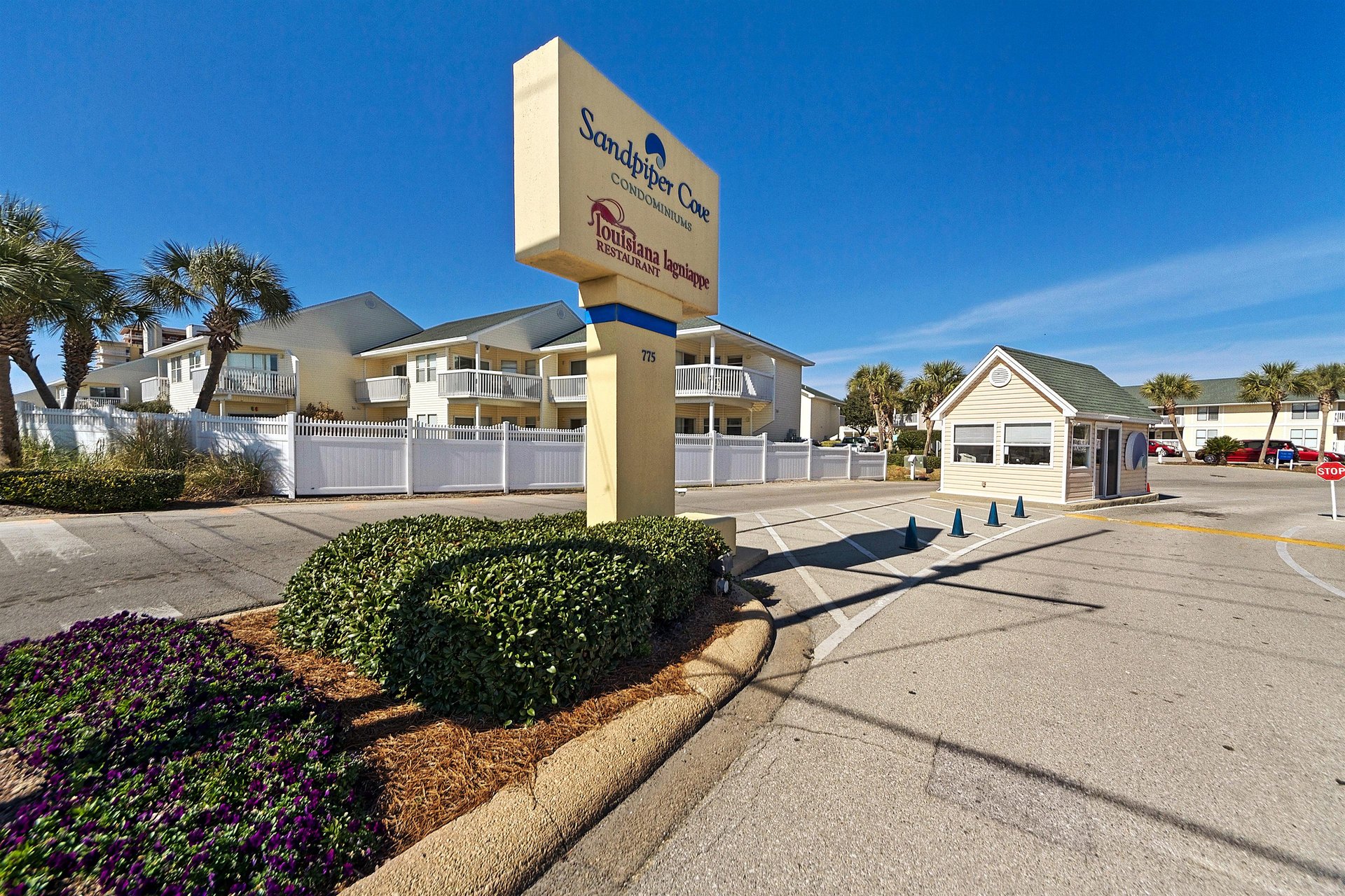 Welcome to Sandpiper Cove