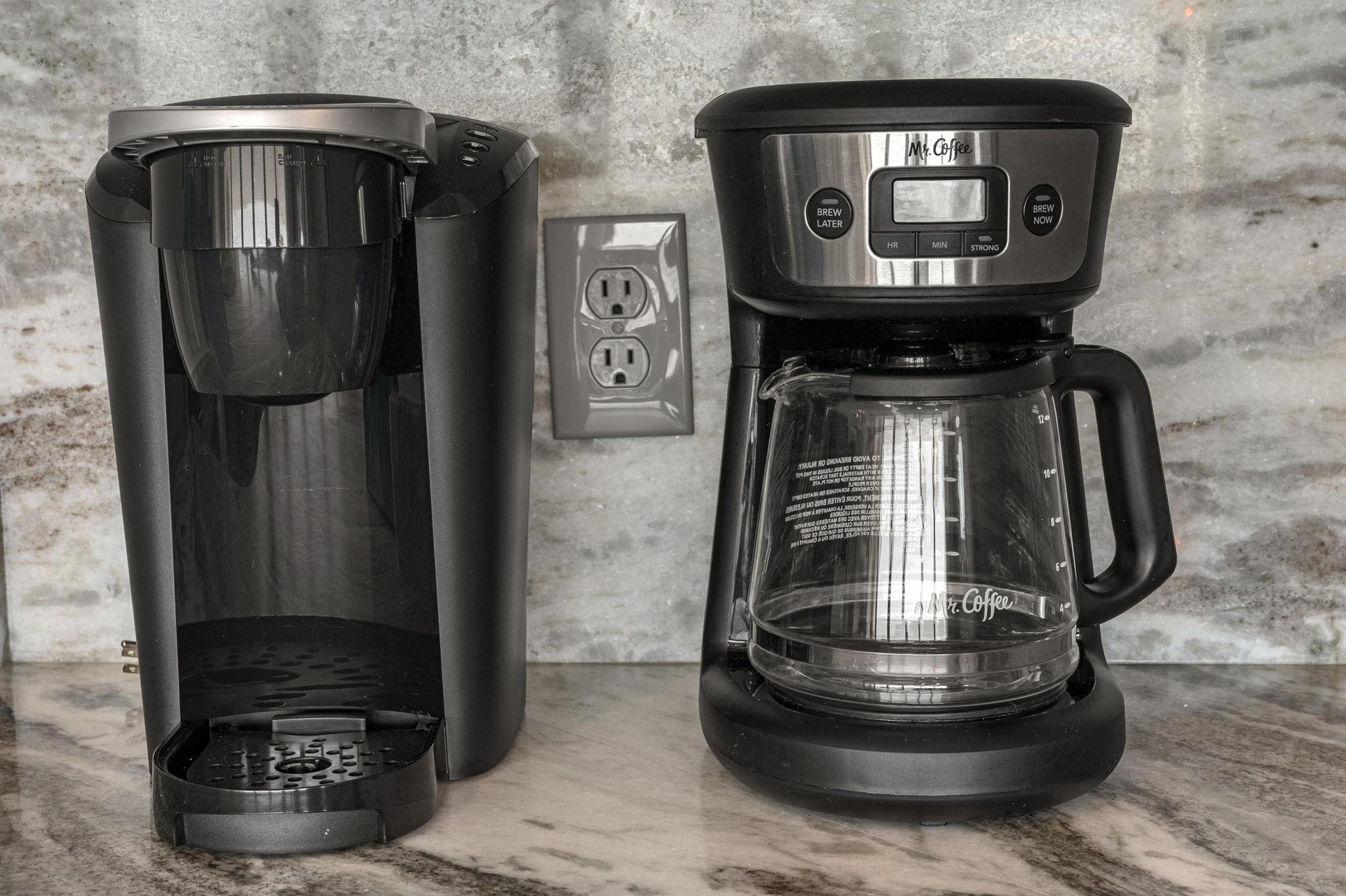 Start your mornings right with both singleserve and full pot coffee makers ready for your perfect brew.