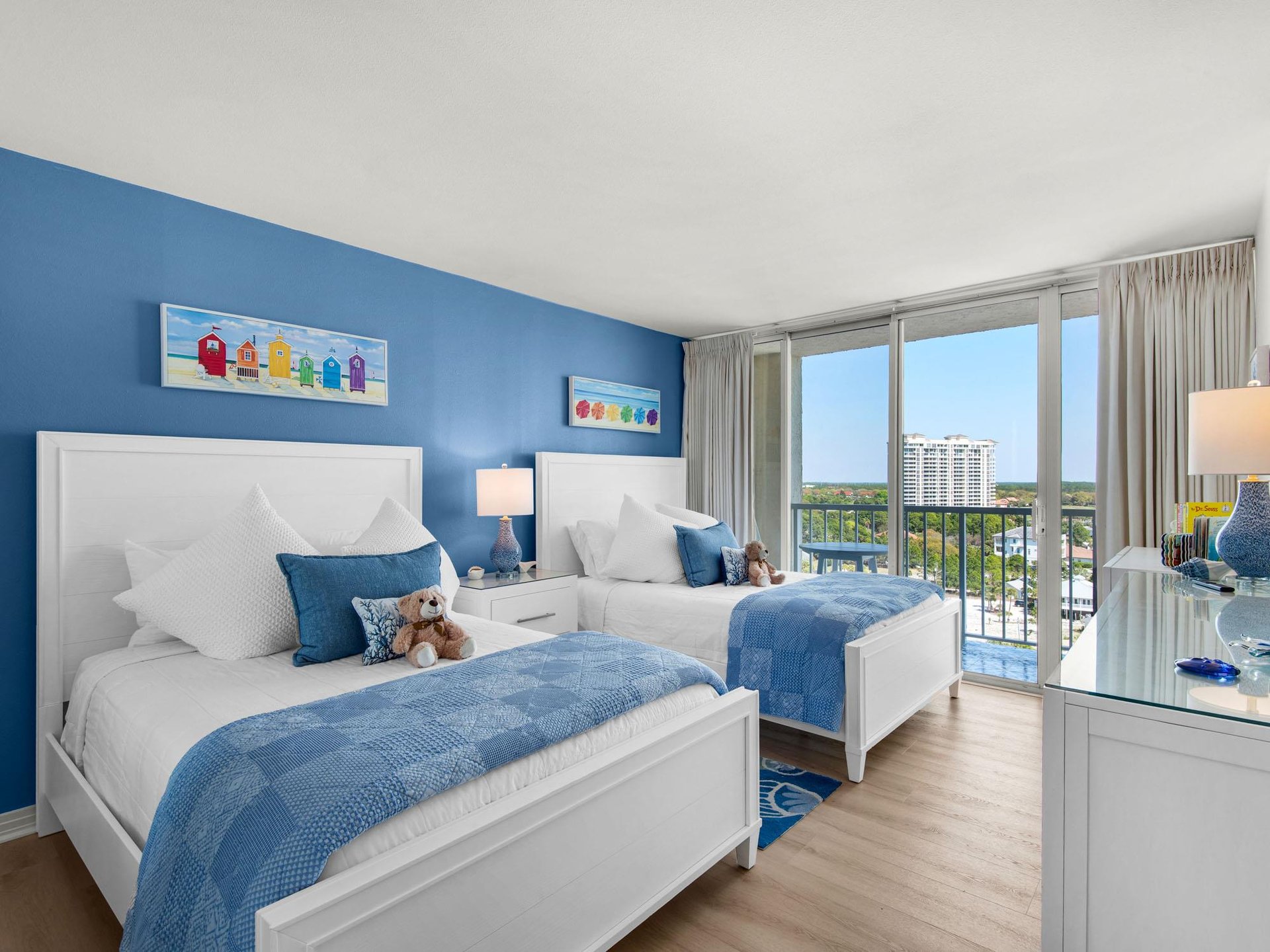 Bedroom 3 with 2 Full Beds