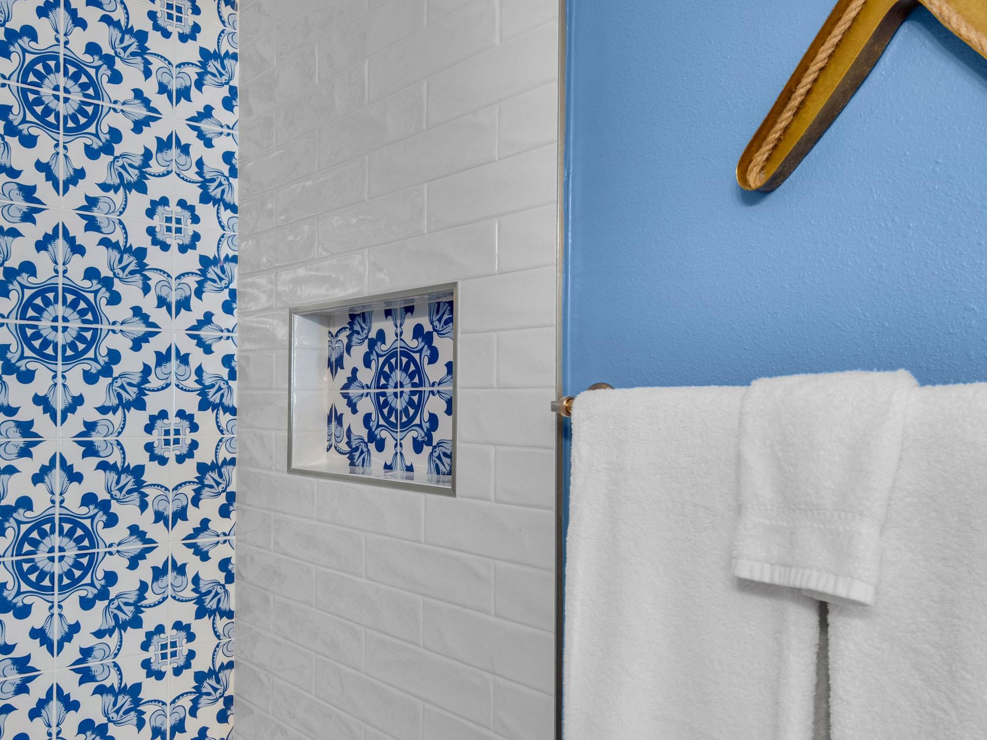 Beautiful Tile Details in Bathroom 3