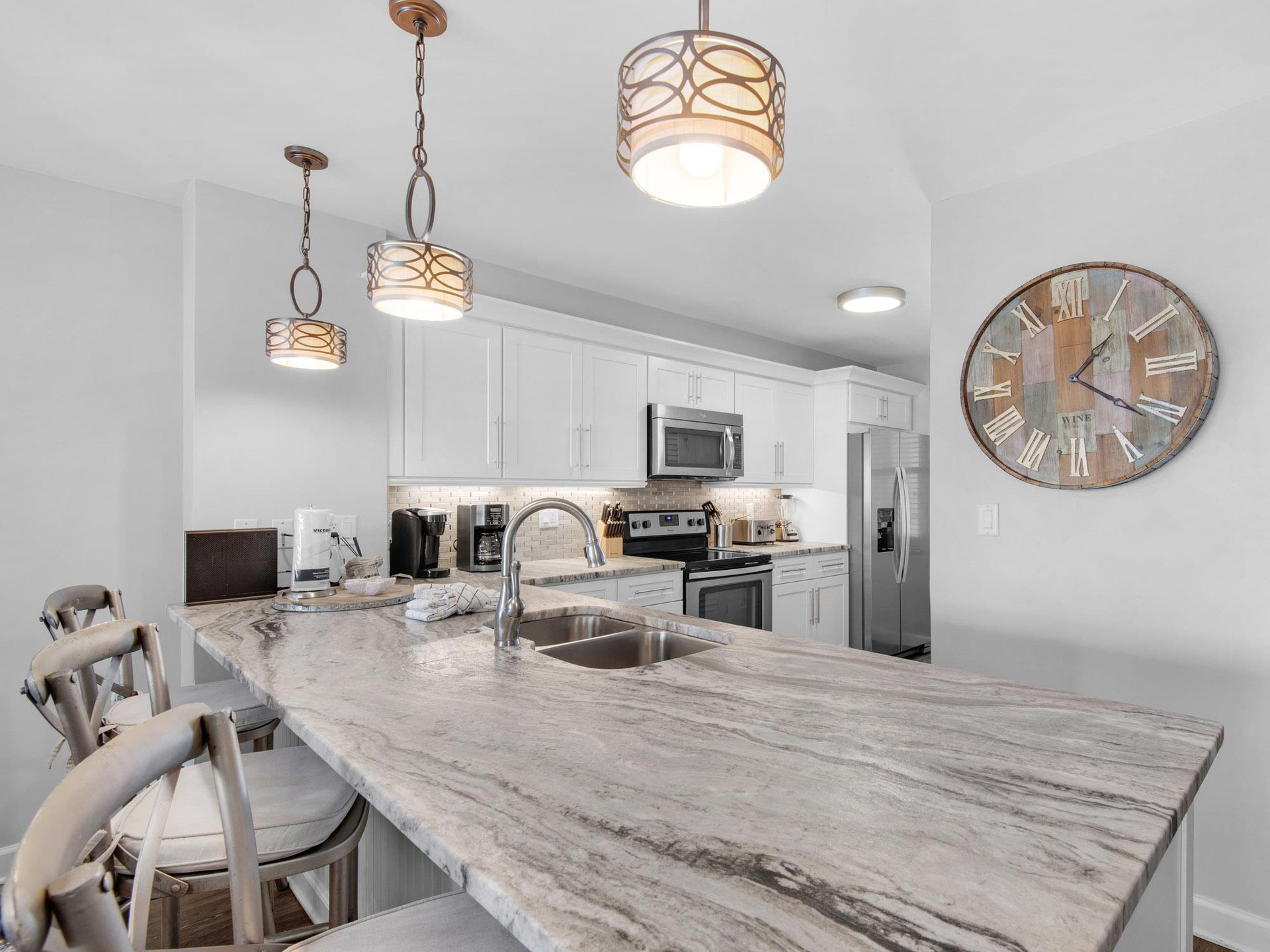 Breakfast Bar with Extra Seating