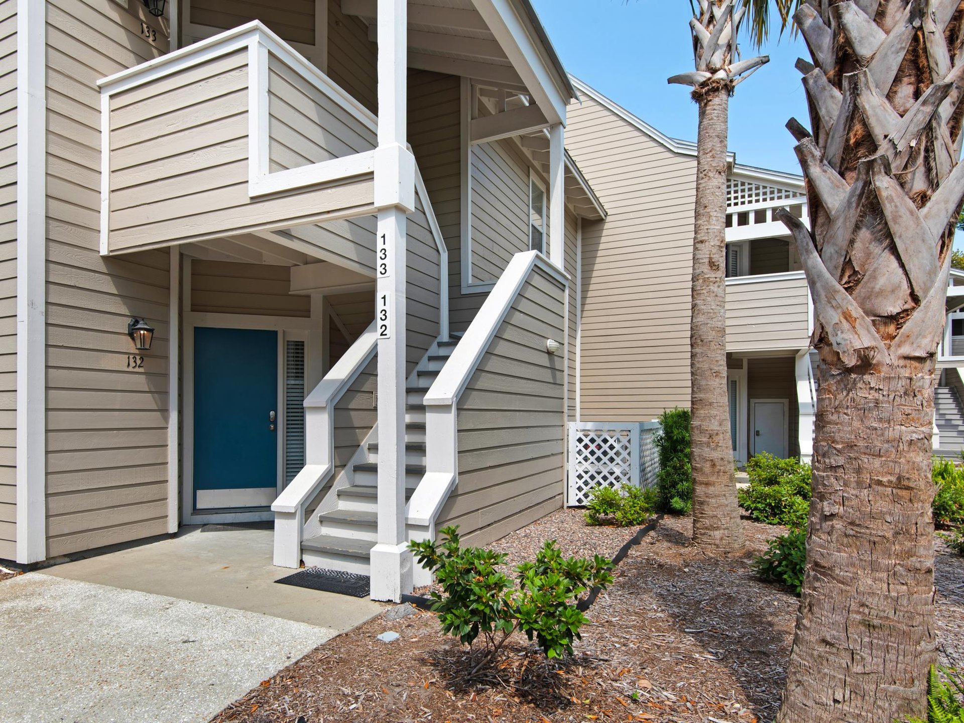 Walkway to Cottage 132