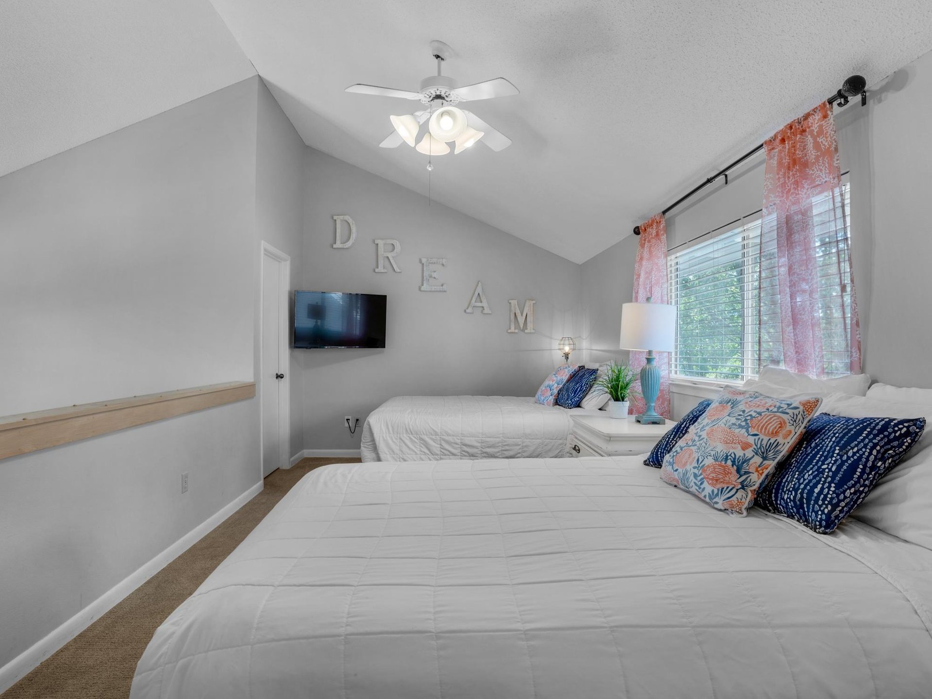 Bedroom 3 with 2 Double Beds