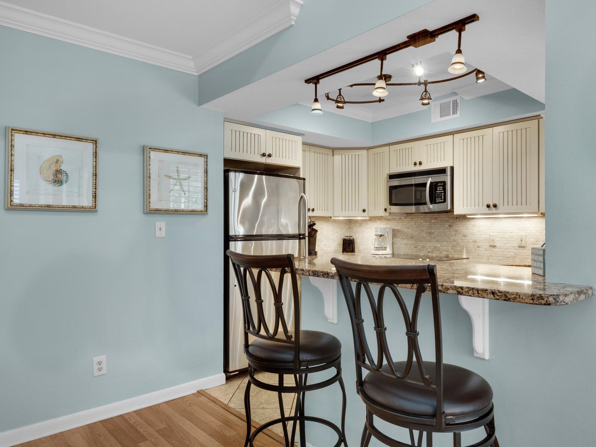 Breakfast Bar With Extra Seating