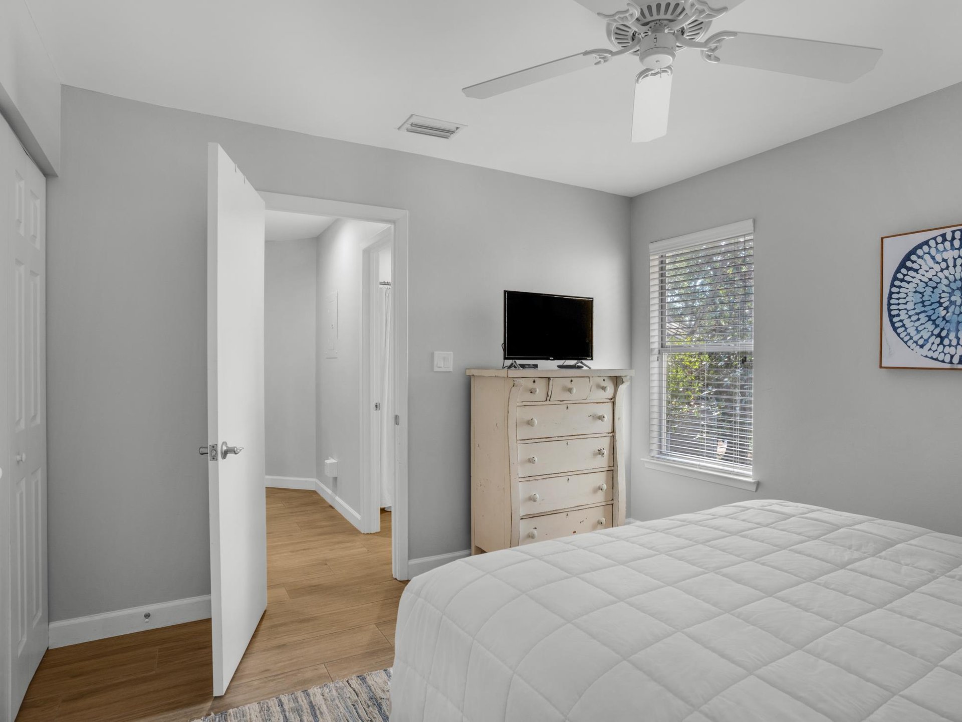 Bedroom 2 With Flat Screen TV