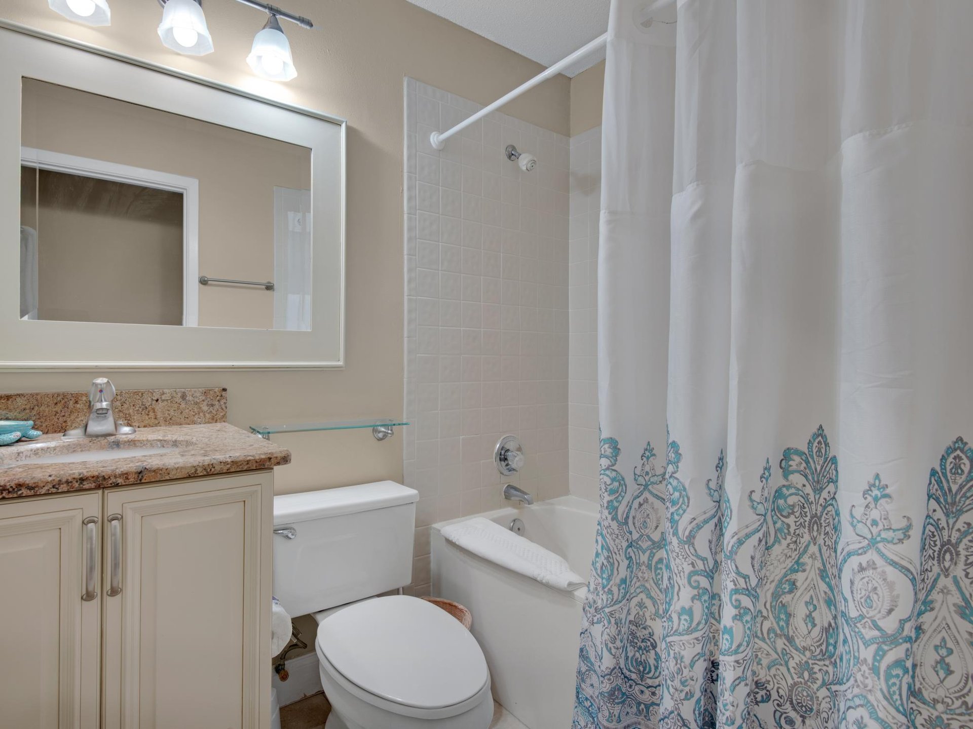 Bathroom 2 With Tub Shower Combo