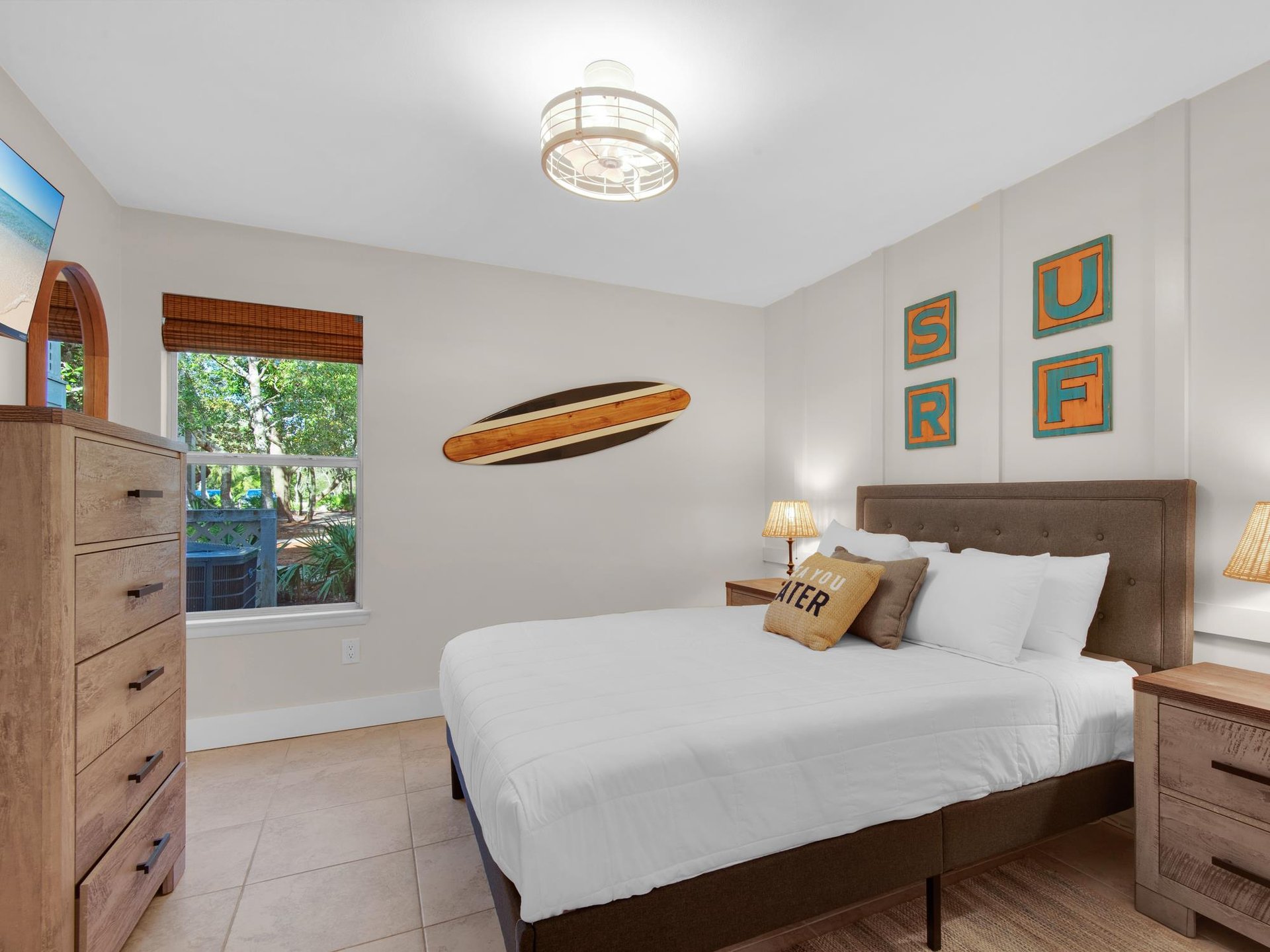 Bedroom 2 With Queen Bed