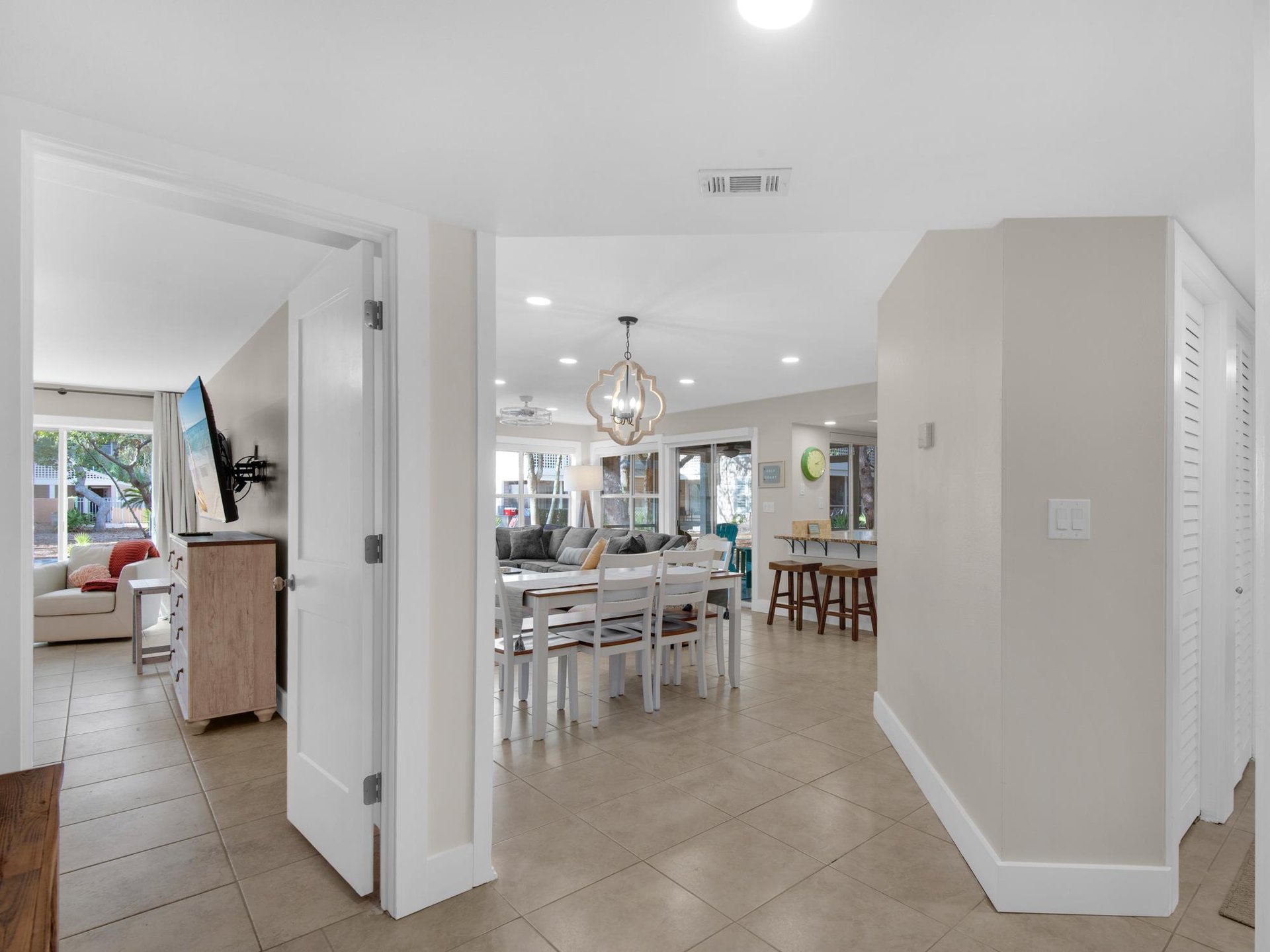 Entryway to Cottage 198