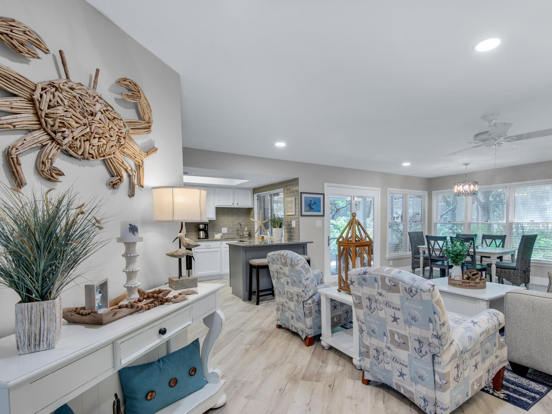 Entryway to Cottage 204