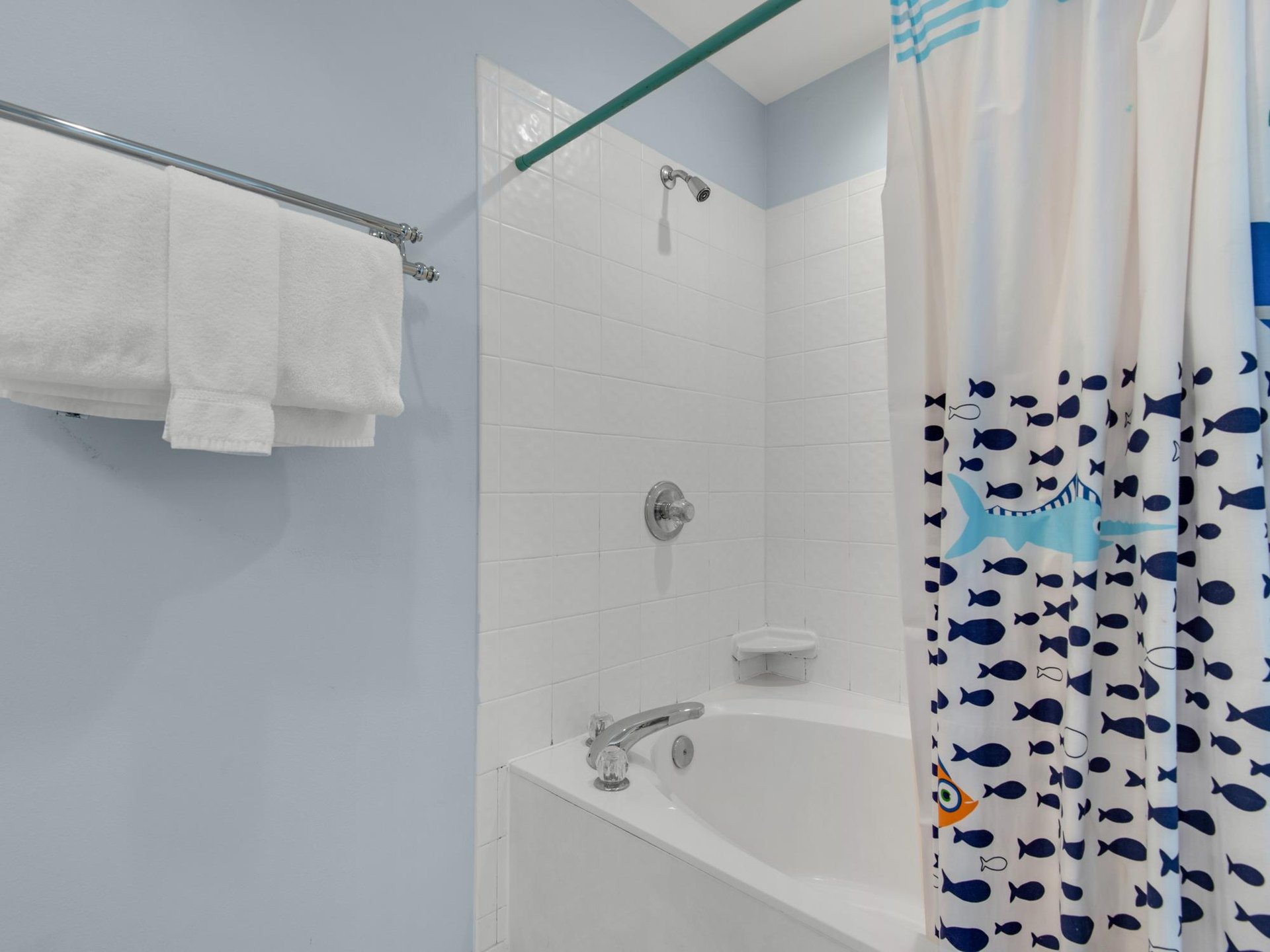 Bathroom 4 With Tub Shower Combo