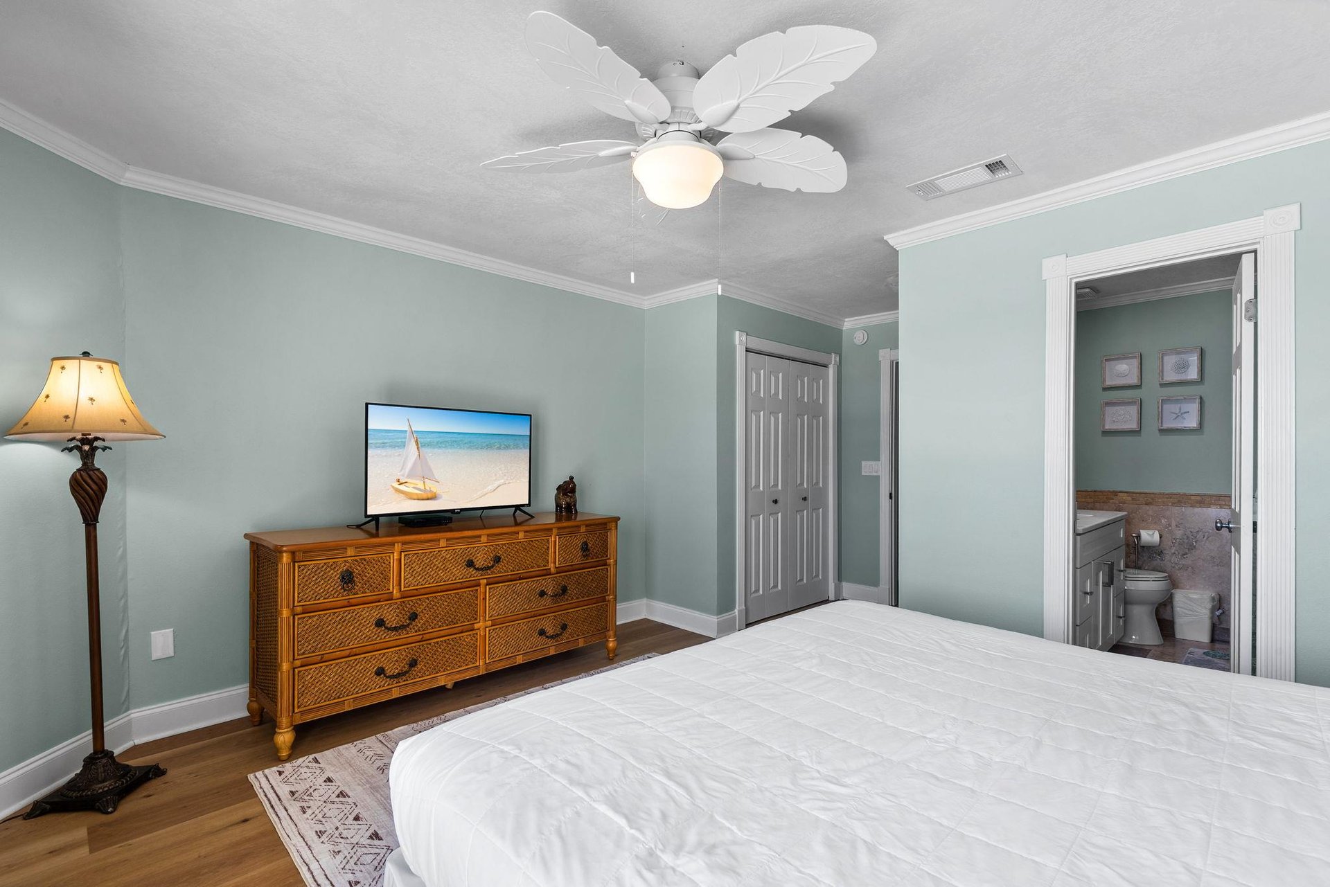 Bedroom 1 with En Suite located on the 3rd floor