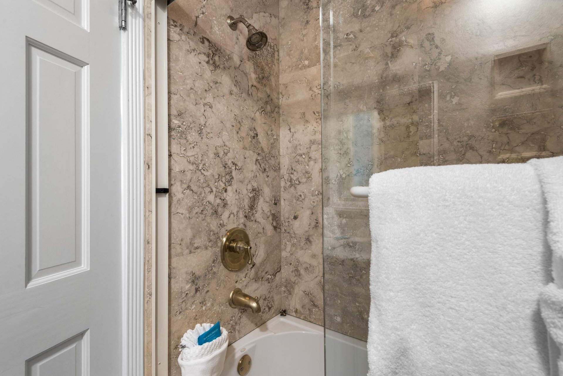 Bathroom 2 with a tub to soak after a great day in the sun