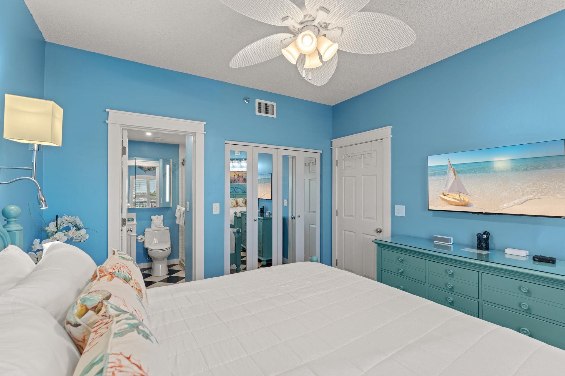Pamper yourself in a spalike ensuite, renovated in April 2026.