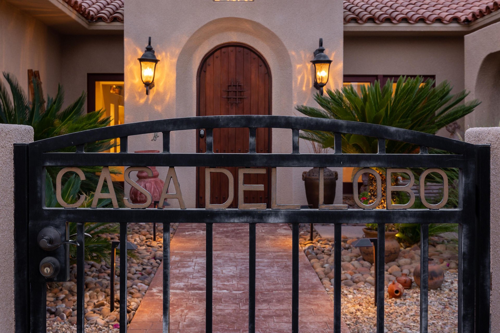 Welcome to Casa del Lobo