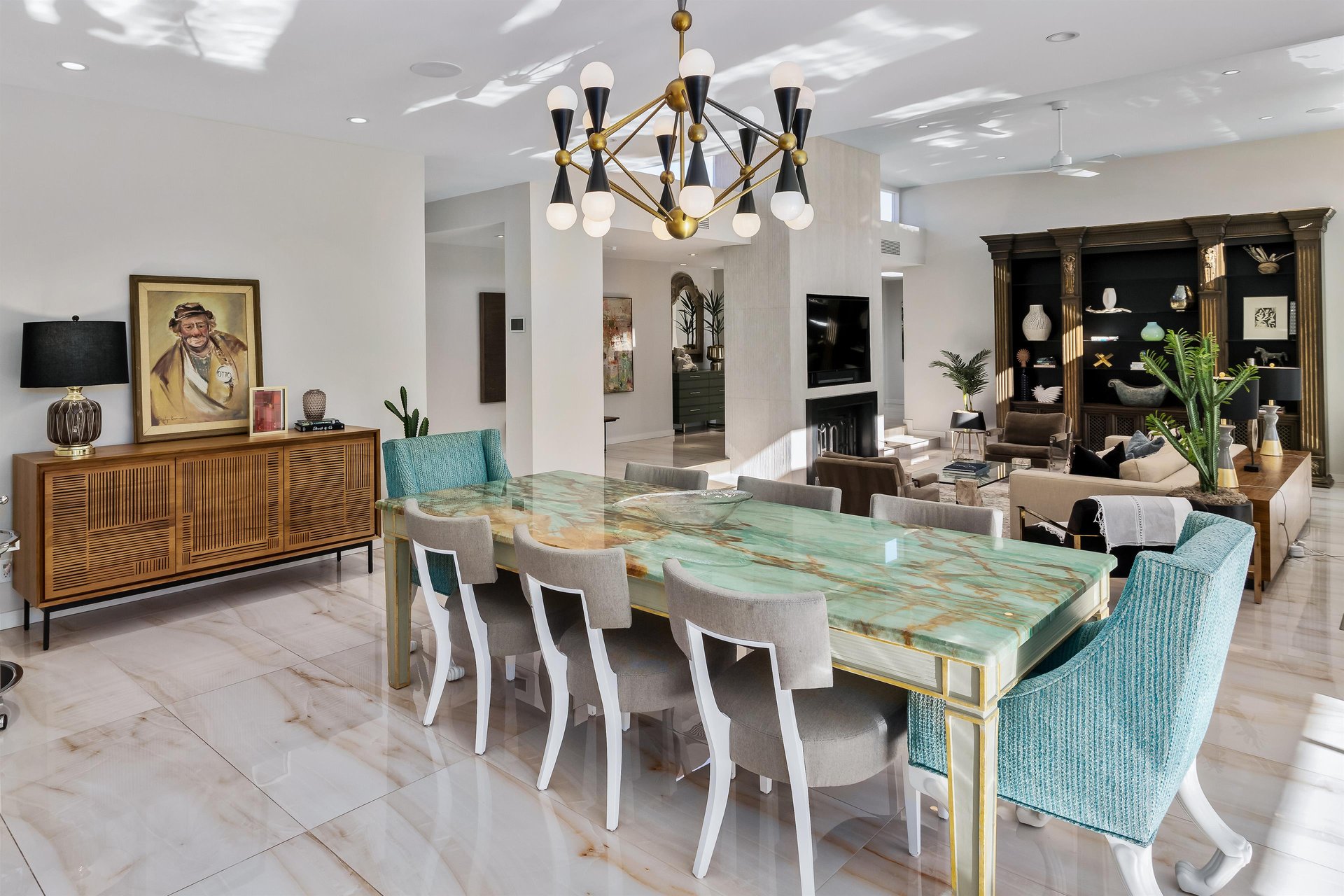Indoor dining for 8