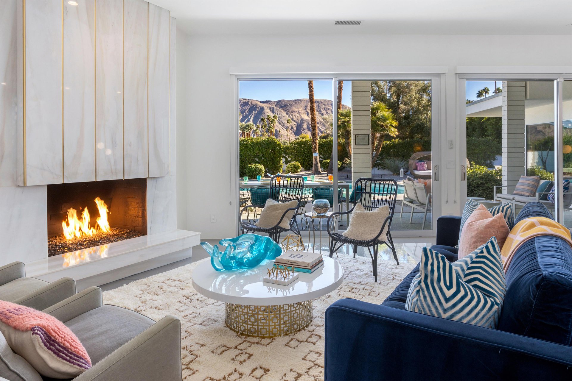 Walls of glass  blur the lines between indoor and outdoor living