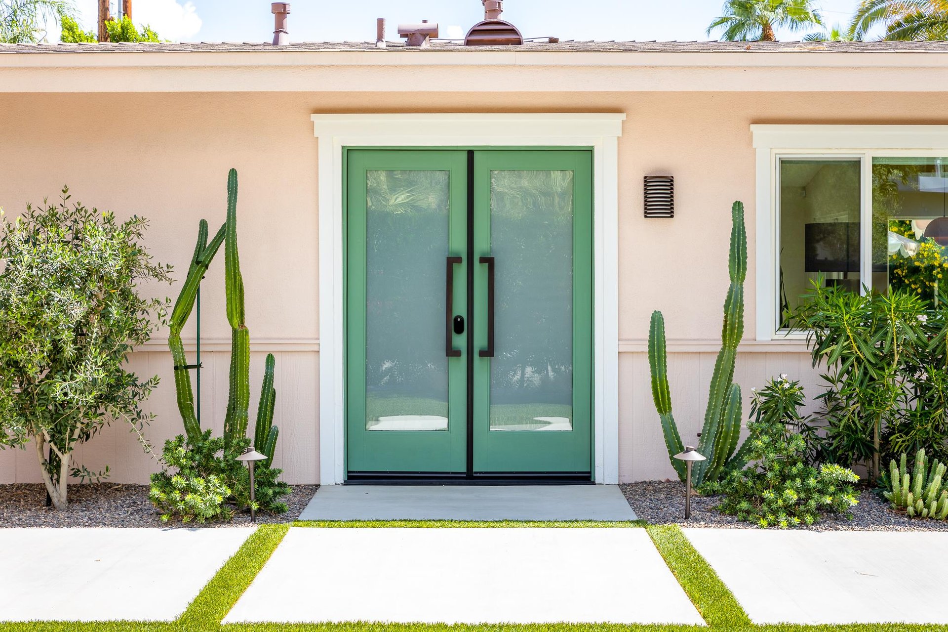 Welcome to Pavilion Palm Springs