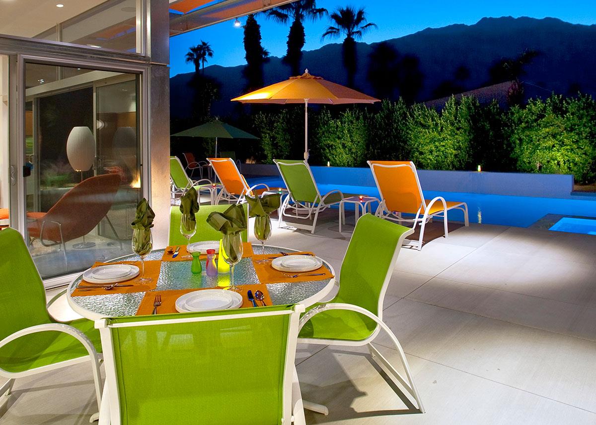 Plenty of poolside amenities