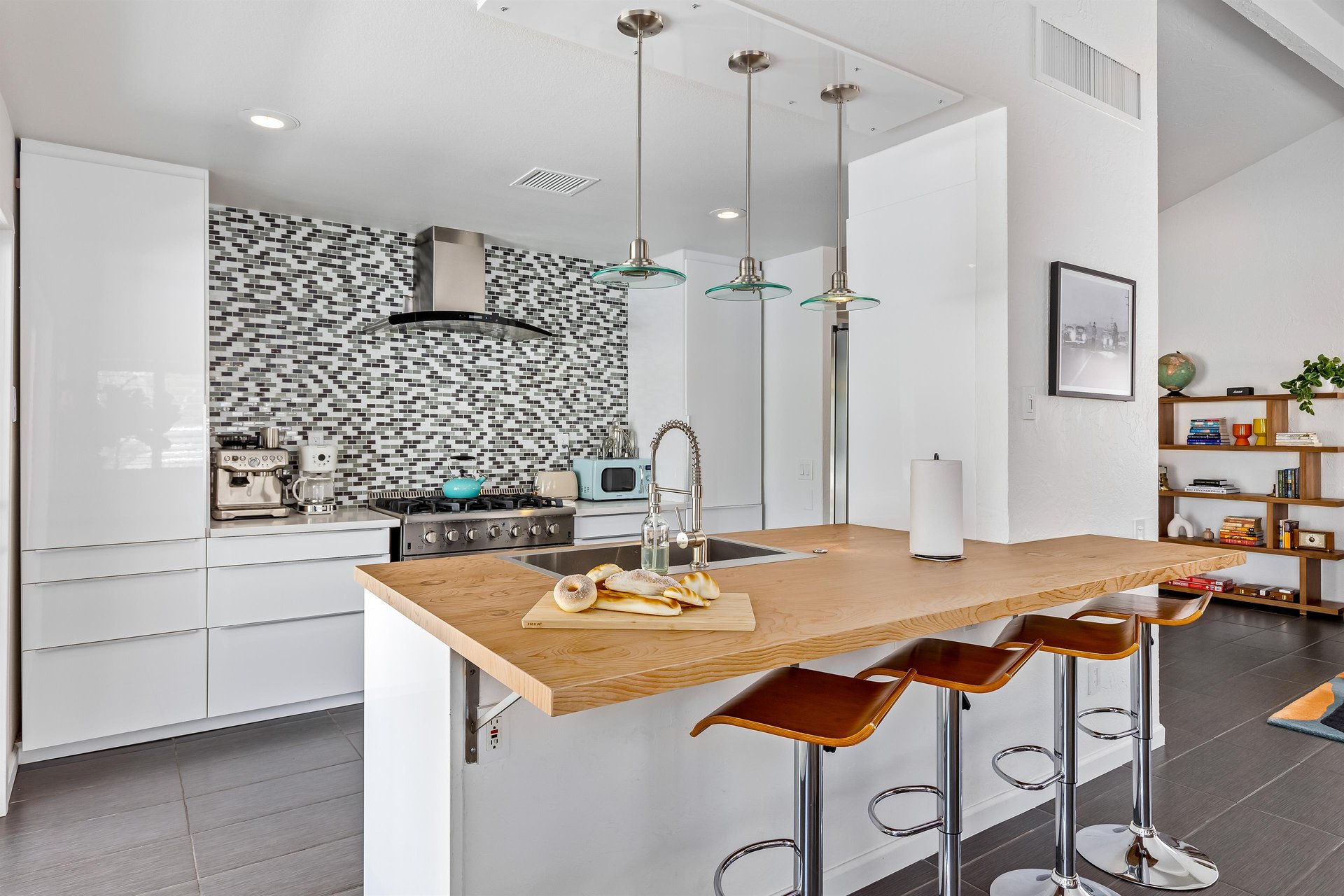 Breakfast bar for four