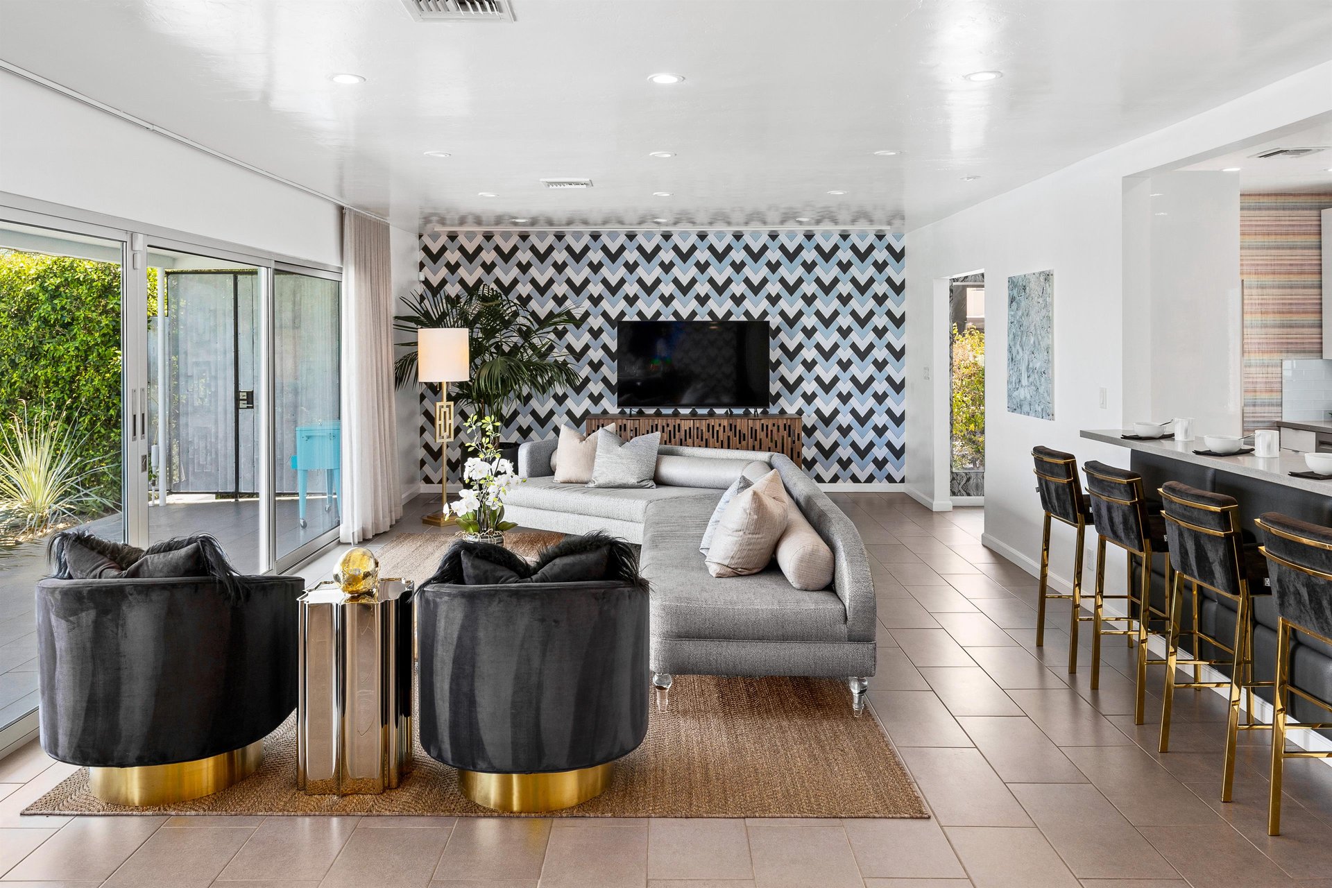 Chic Living Room Wallpaper