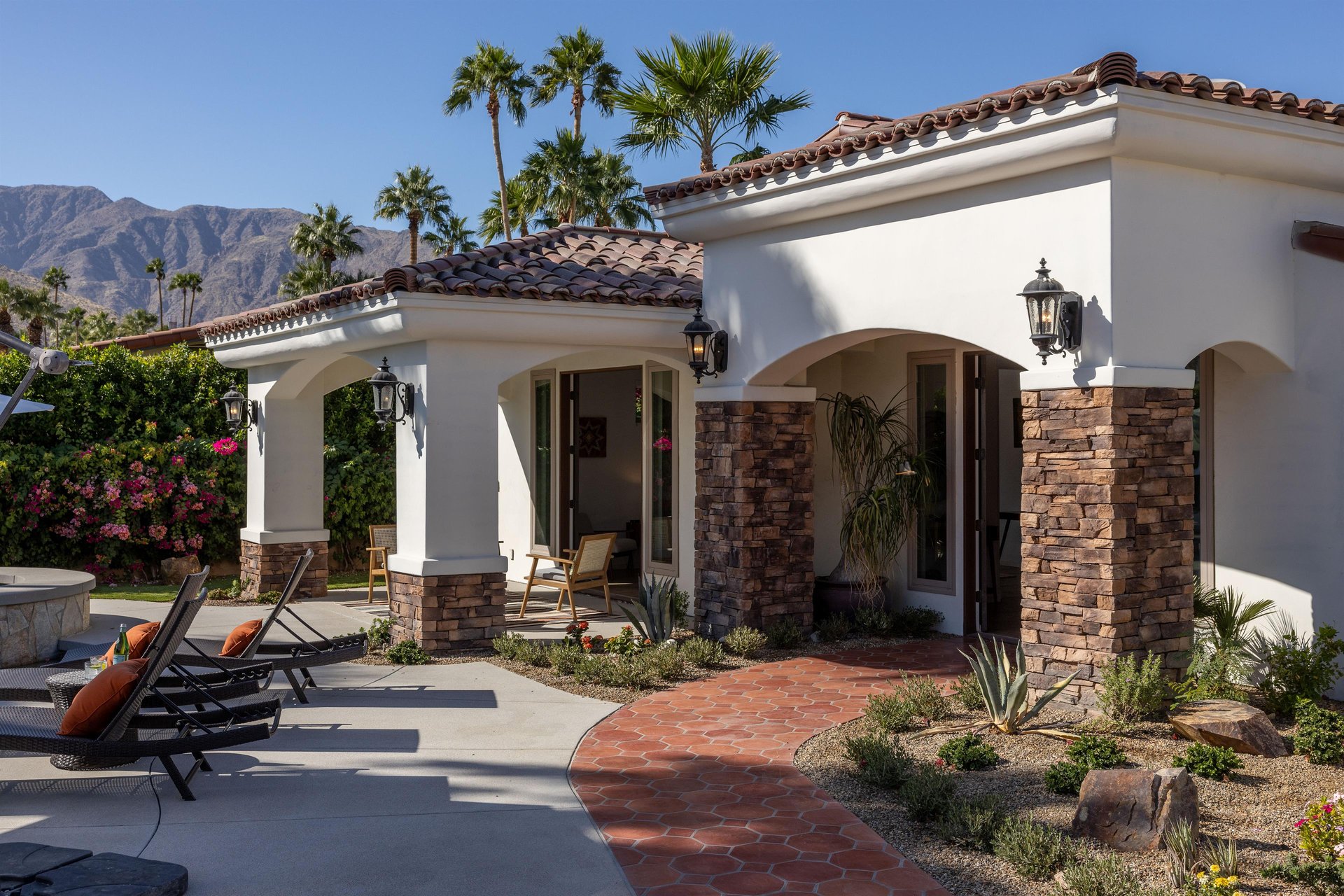 Welcome to Mirador Desert Oasis