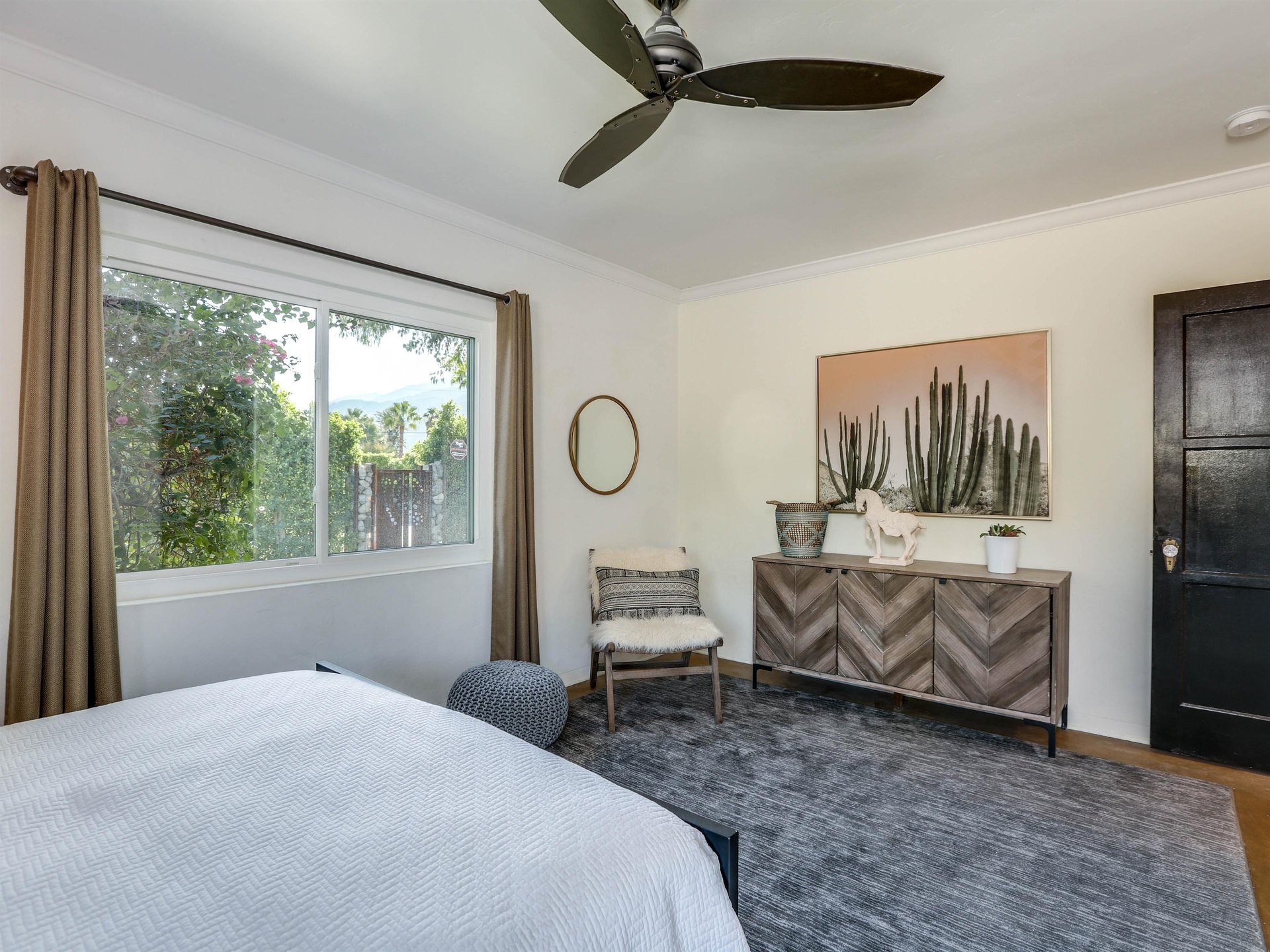 Recharge in the beautiful and comfortable bedroom