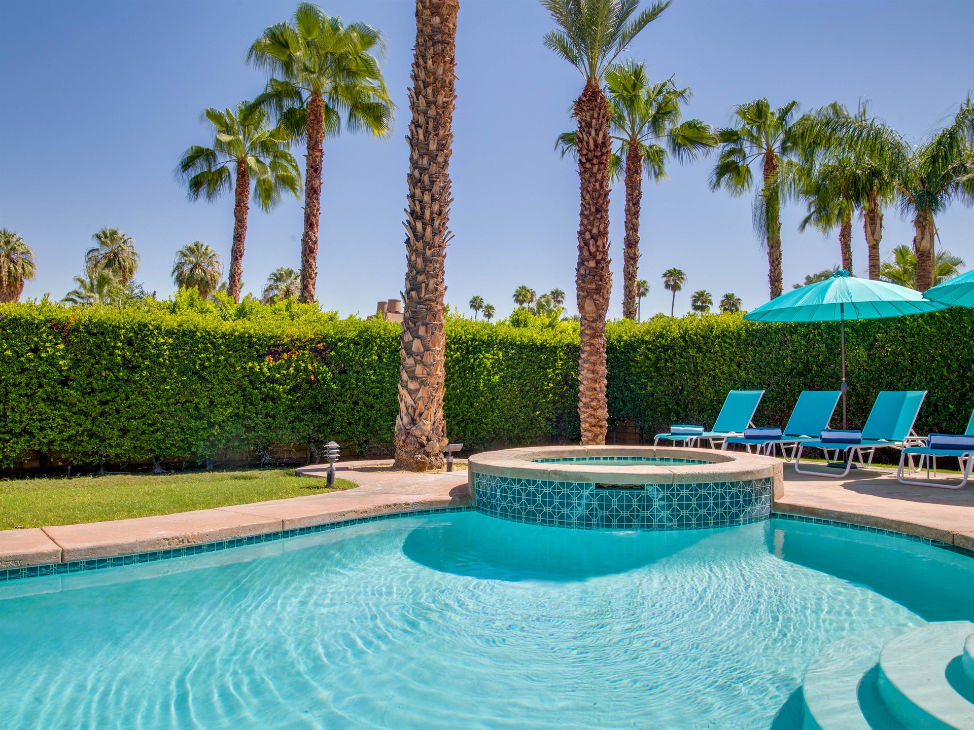 Relax in Sunny Palm Springs