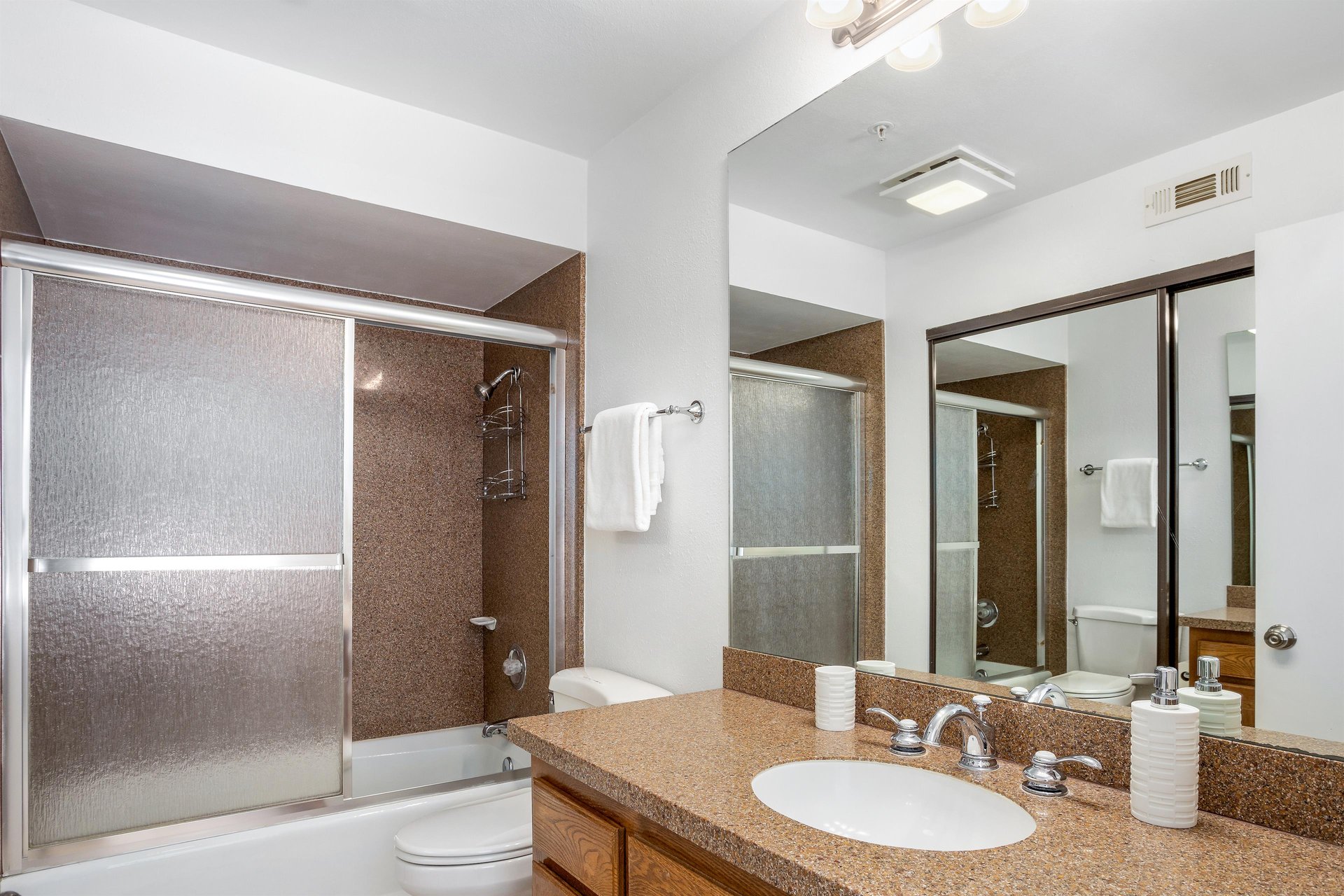 Primary ensuite bath