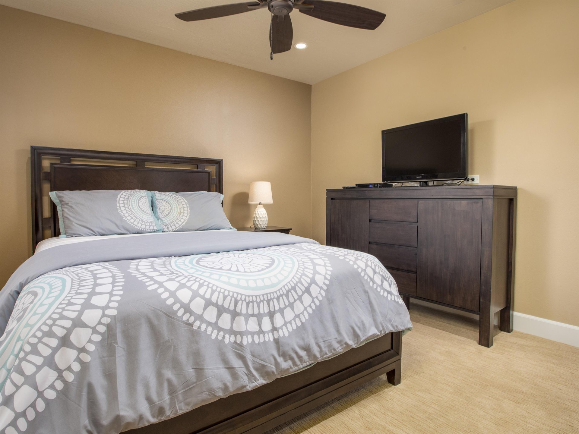 Luxurious and bright bedroom