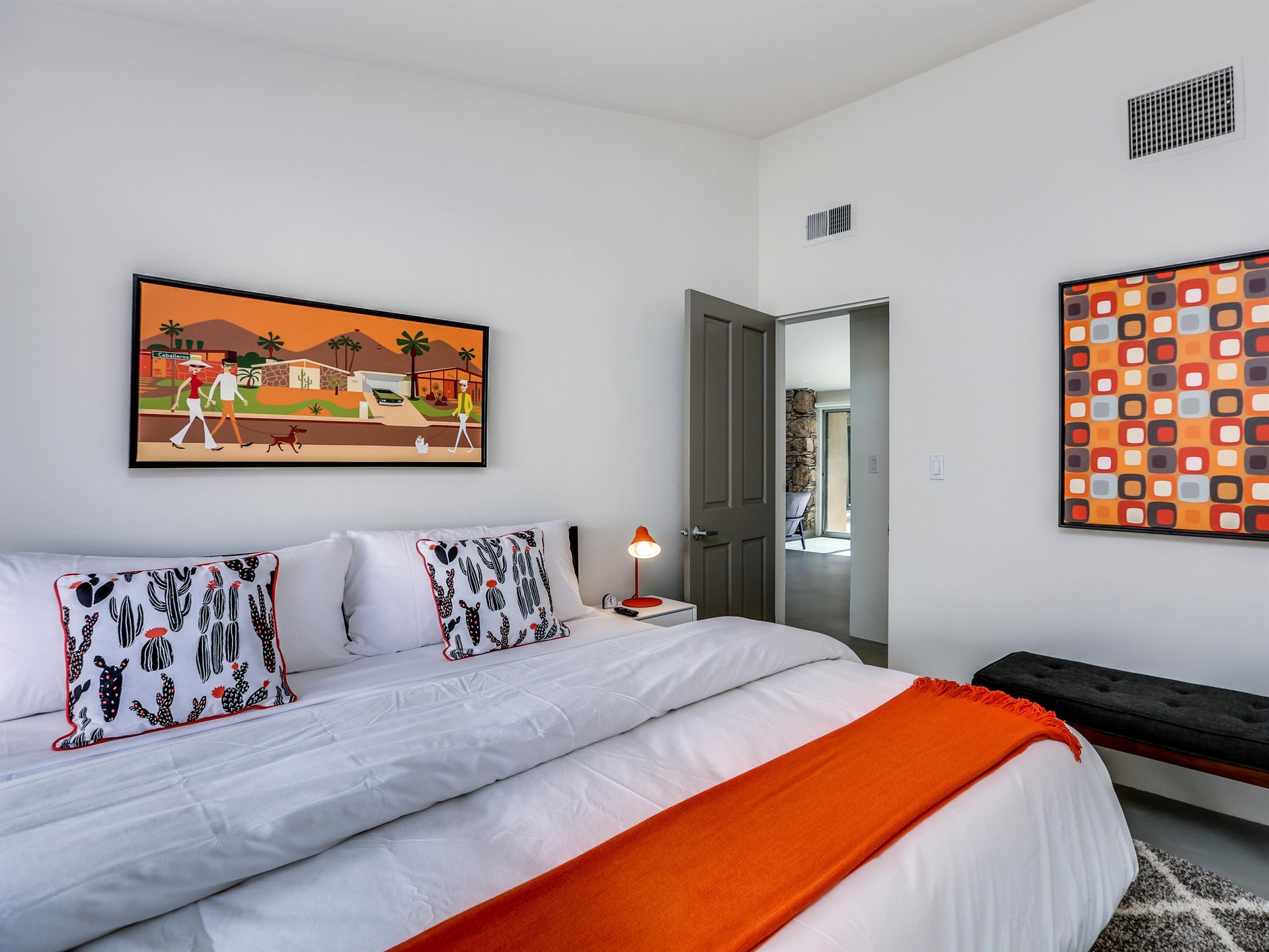 Comfortable hotelquality mattresses