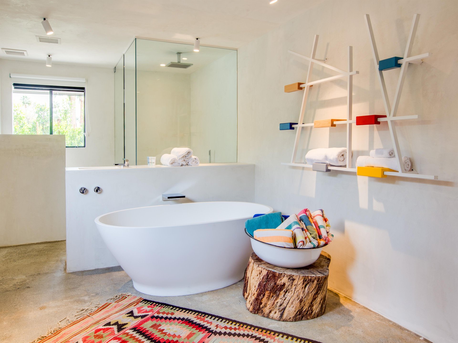 Fabulous soaking tub