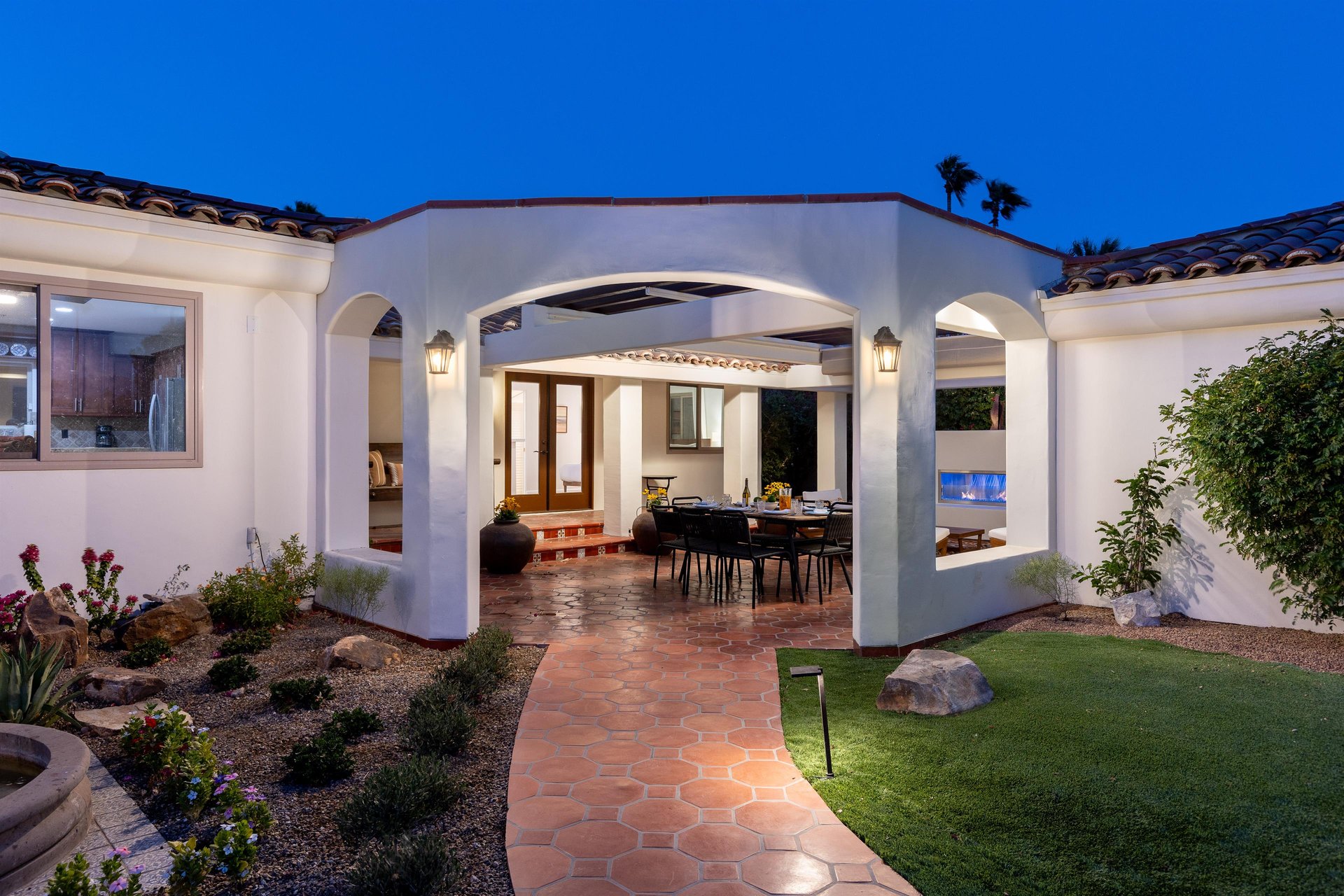 Gorgeous open air patio