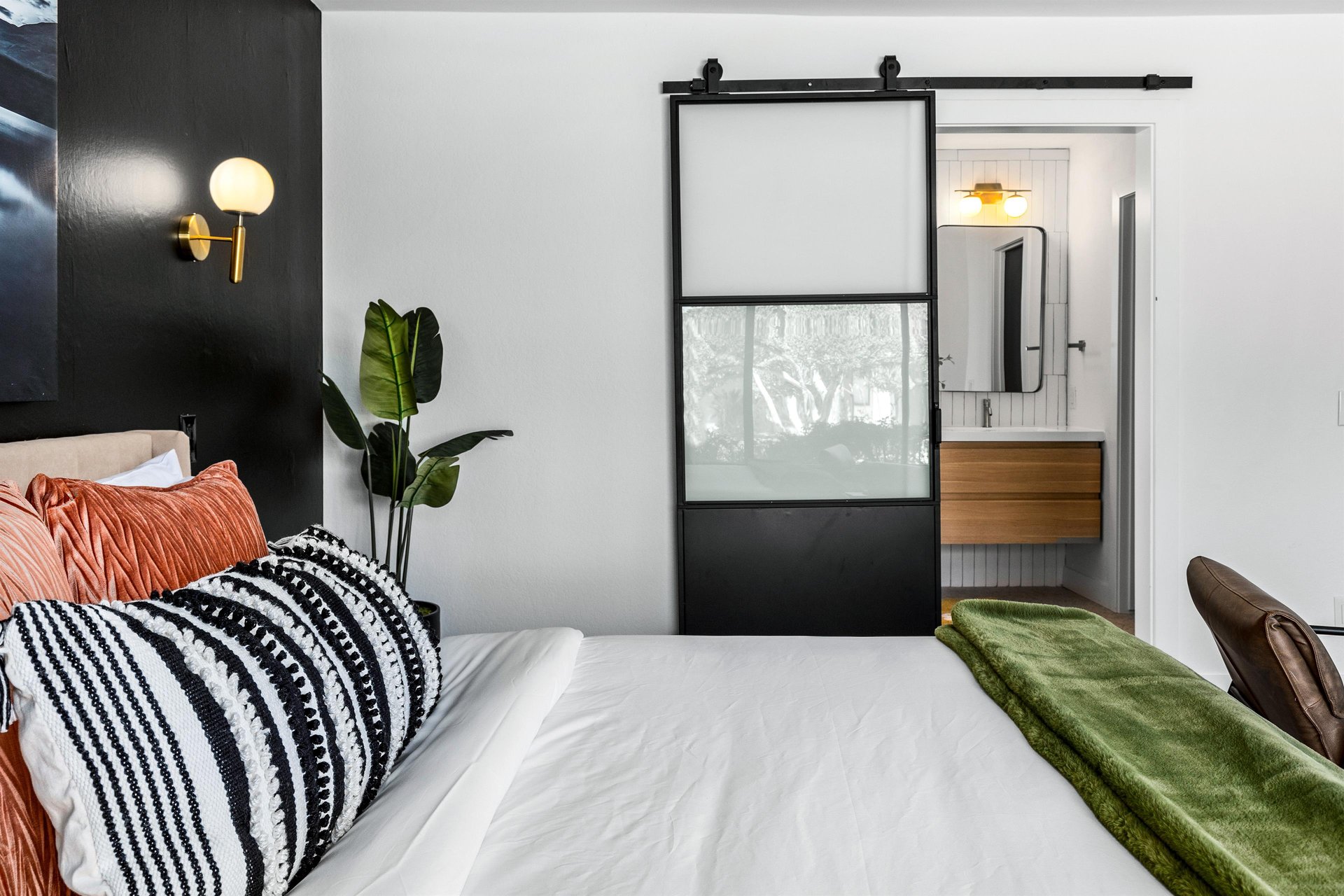 Sliding door to the ensuite bath