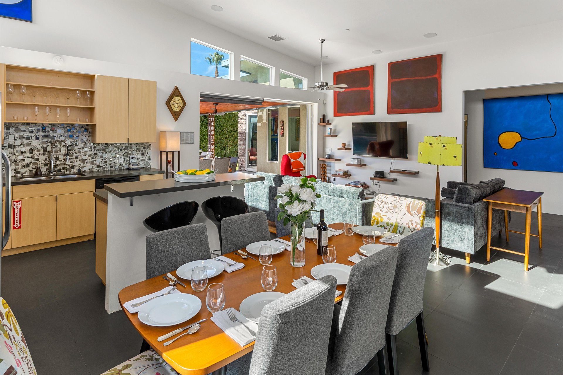 Indoor Dining for Eight