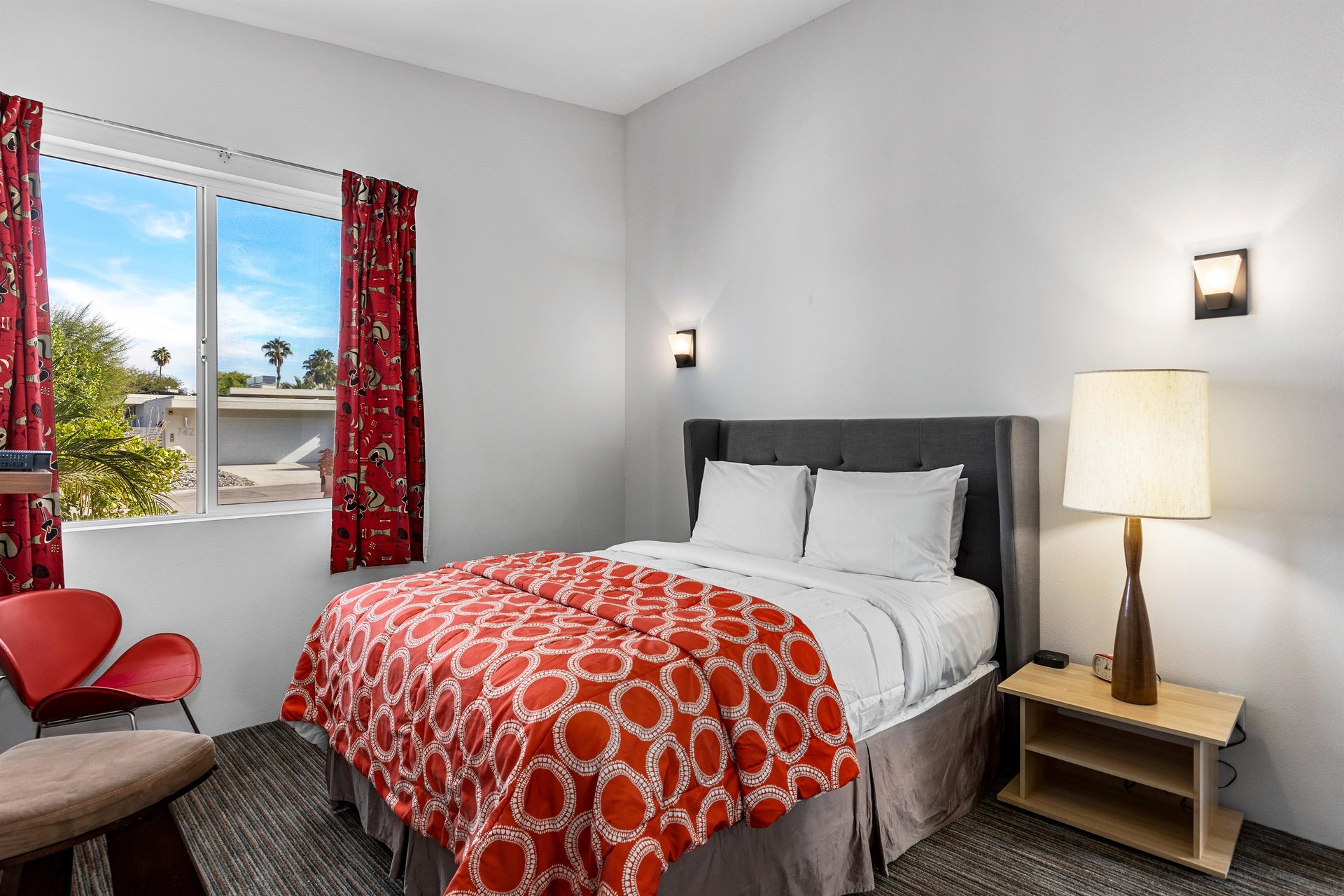 Lovely guest bedroom