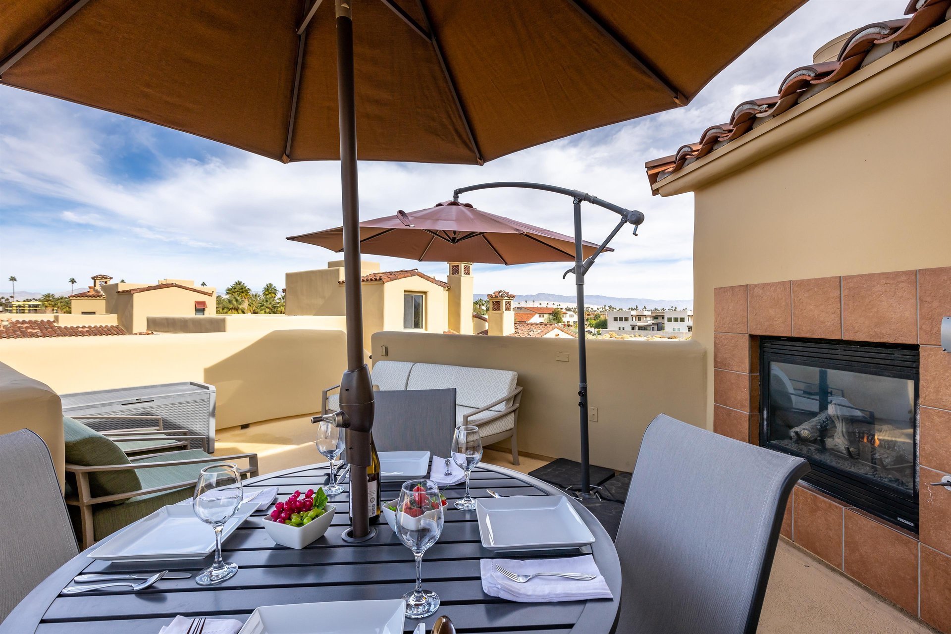 Al fresco patio dining