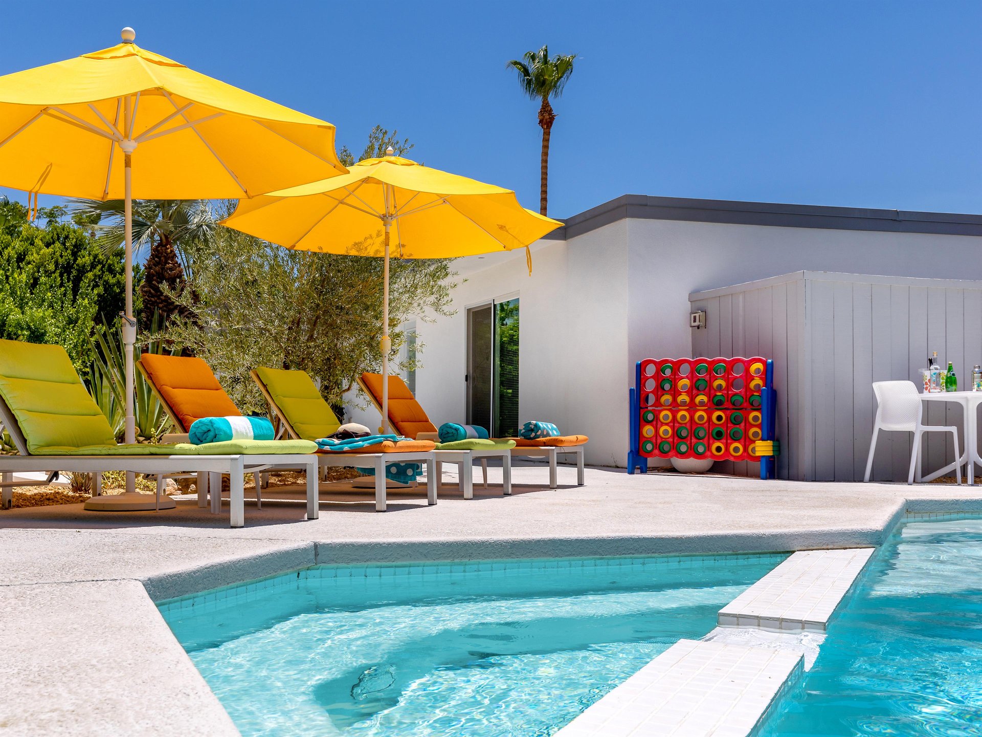 Amazing spa with lounge area