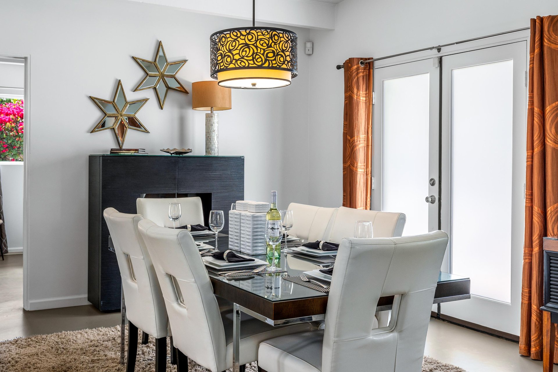 Elegant indoor dining