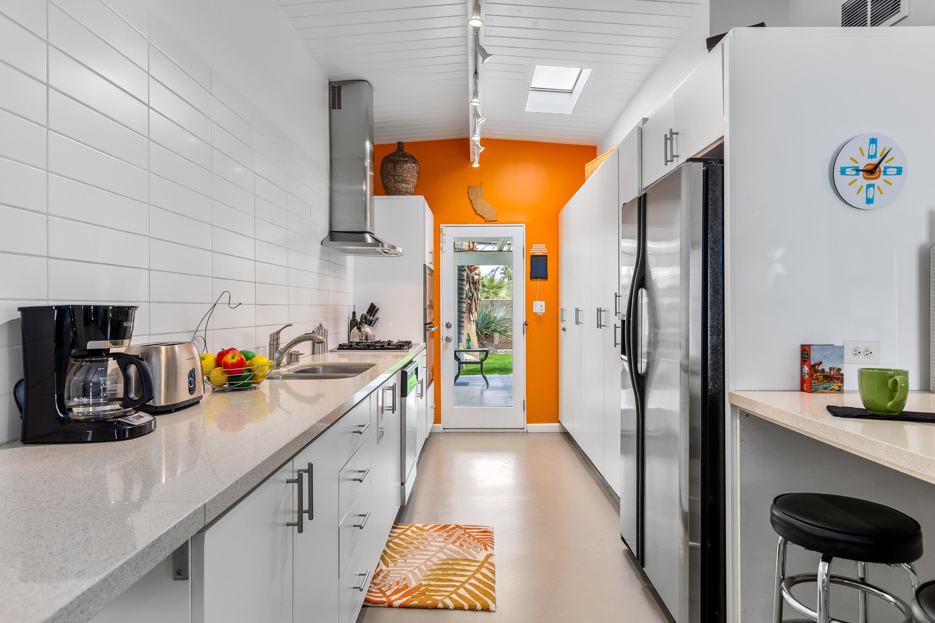 Lots of counterspace in this kitchen