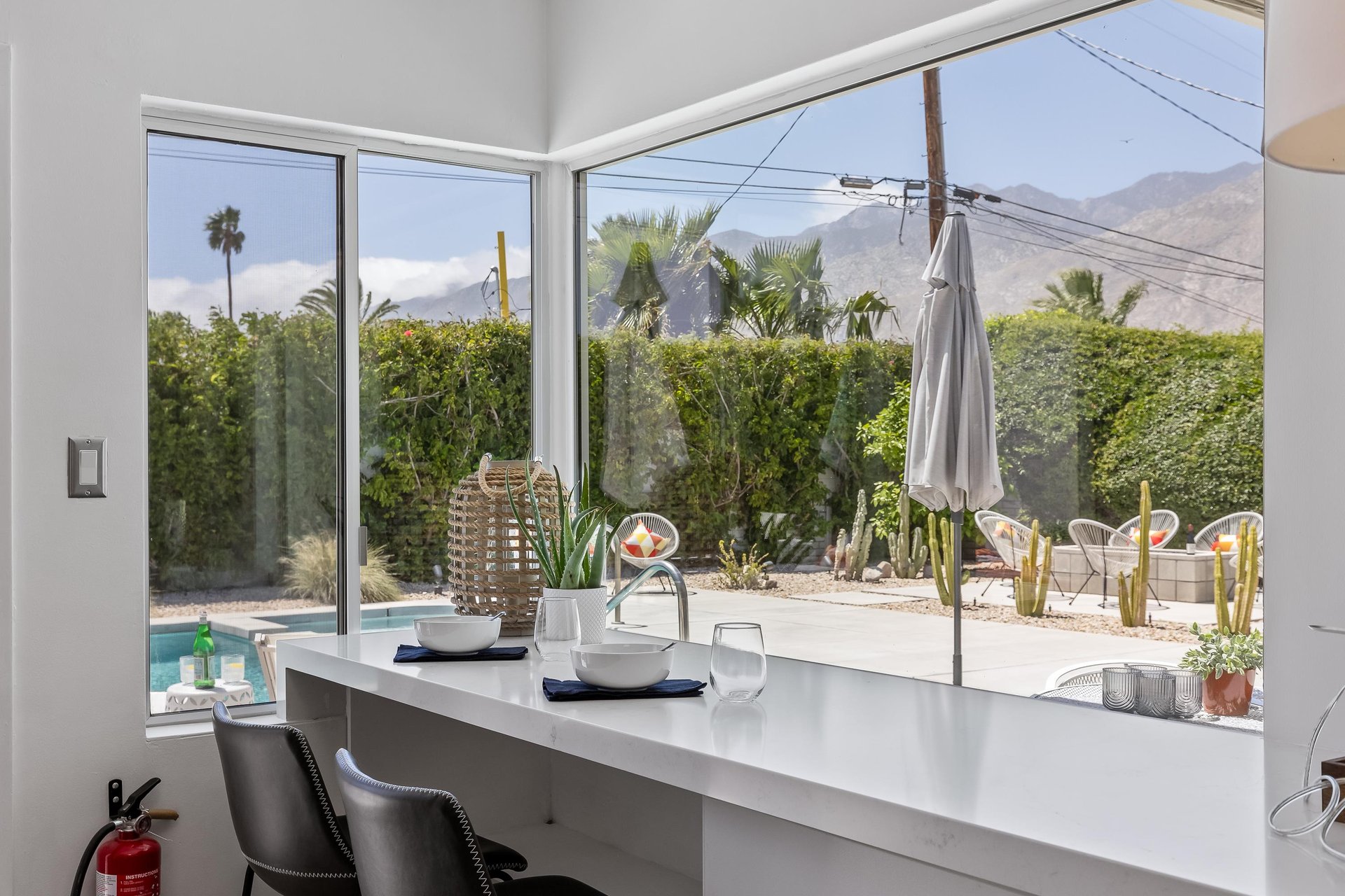 Breakfast bar for two with amazing views