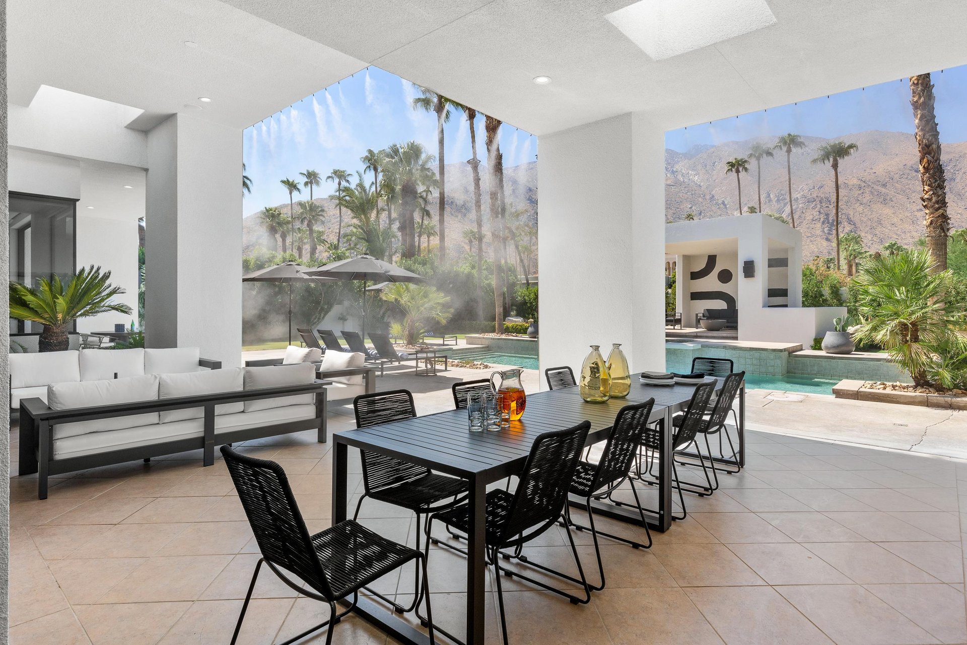 Outdoor dining for ten