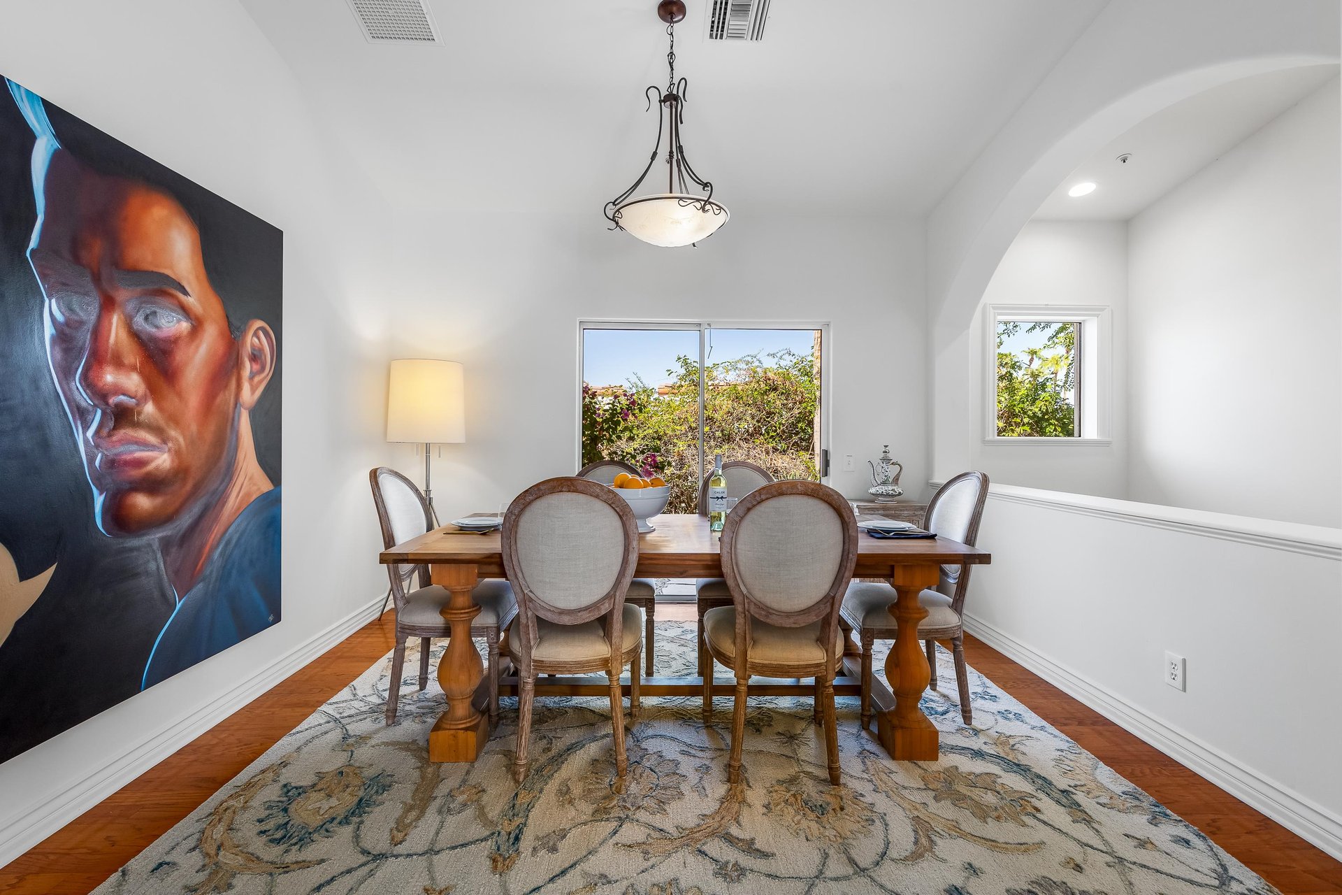 Indoor dining for six