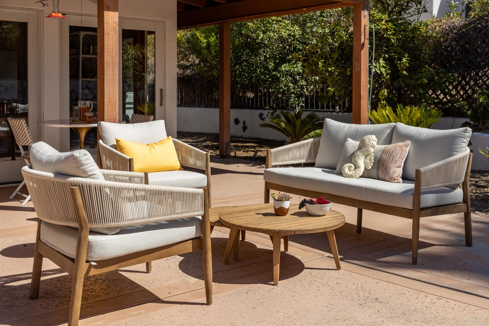 Comfortable outdoor furnishings