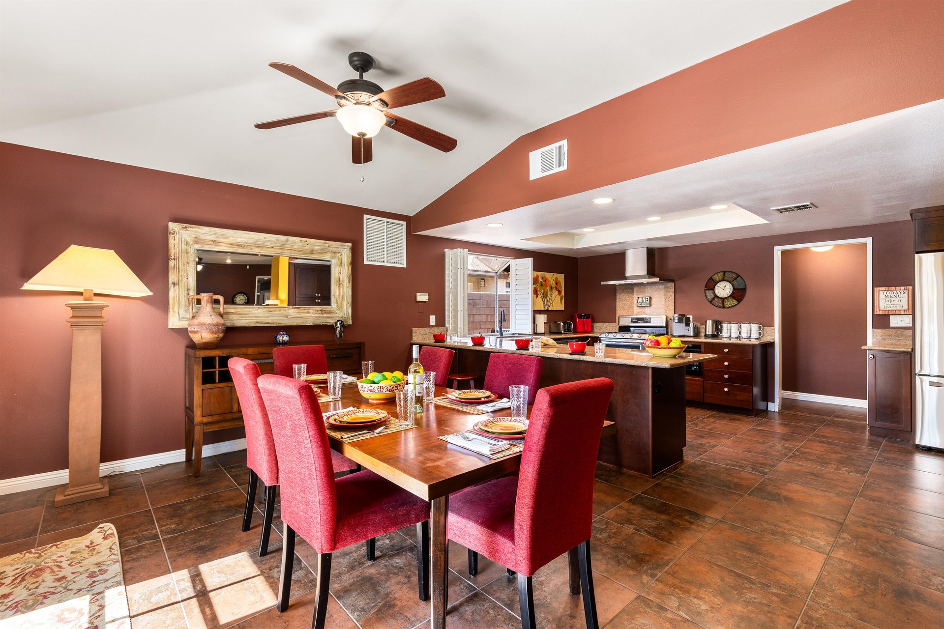 Indoor dining for six