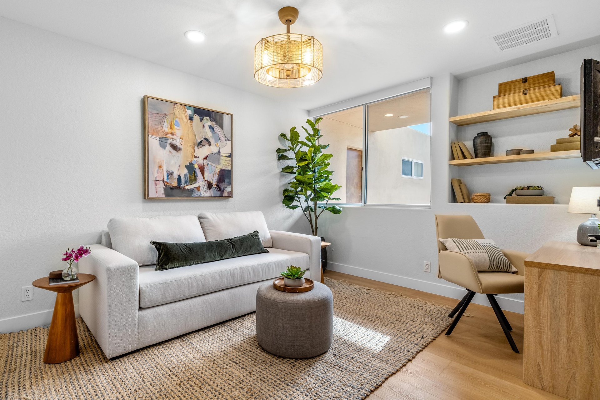 DenOffice  Queen sleeper sofa