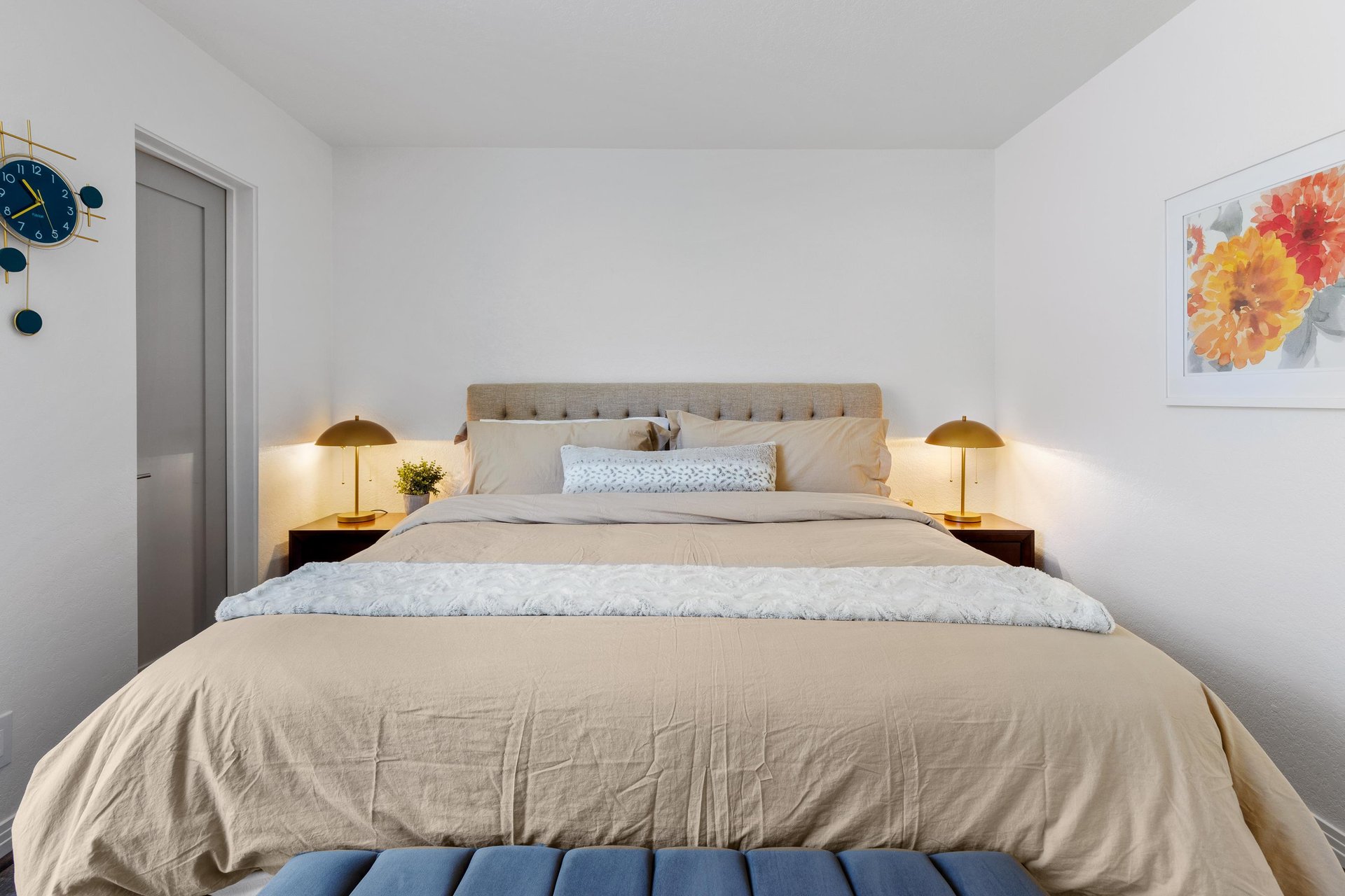 Guest bedroom