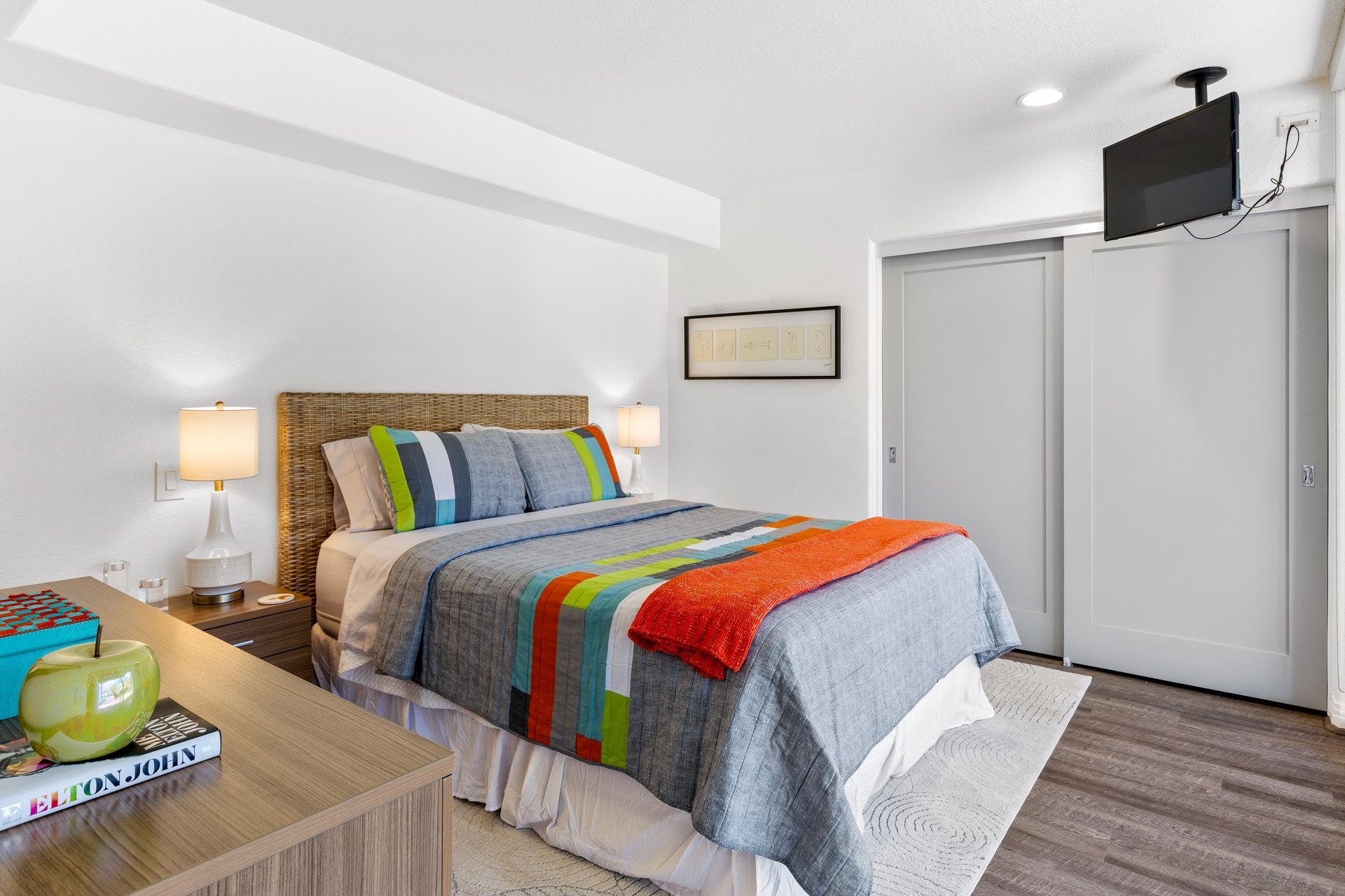 Guest bedroom