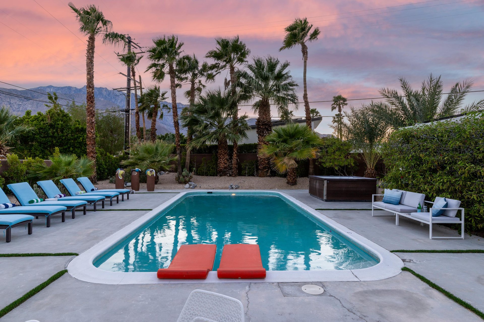 Gorgeous sunsets await at Spencer Palms